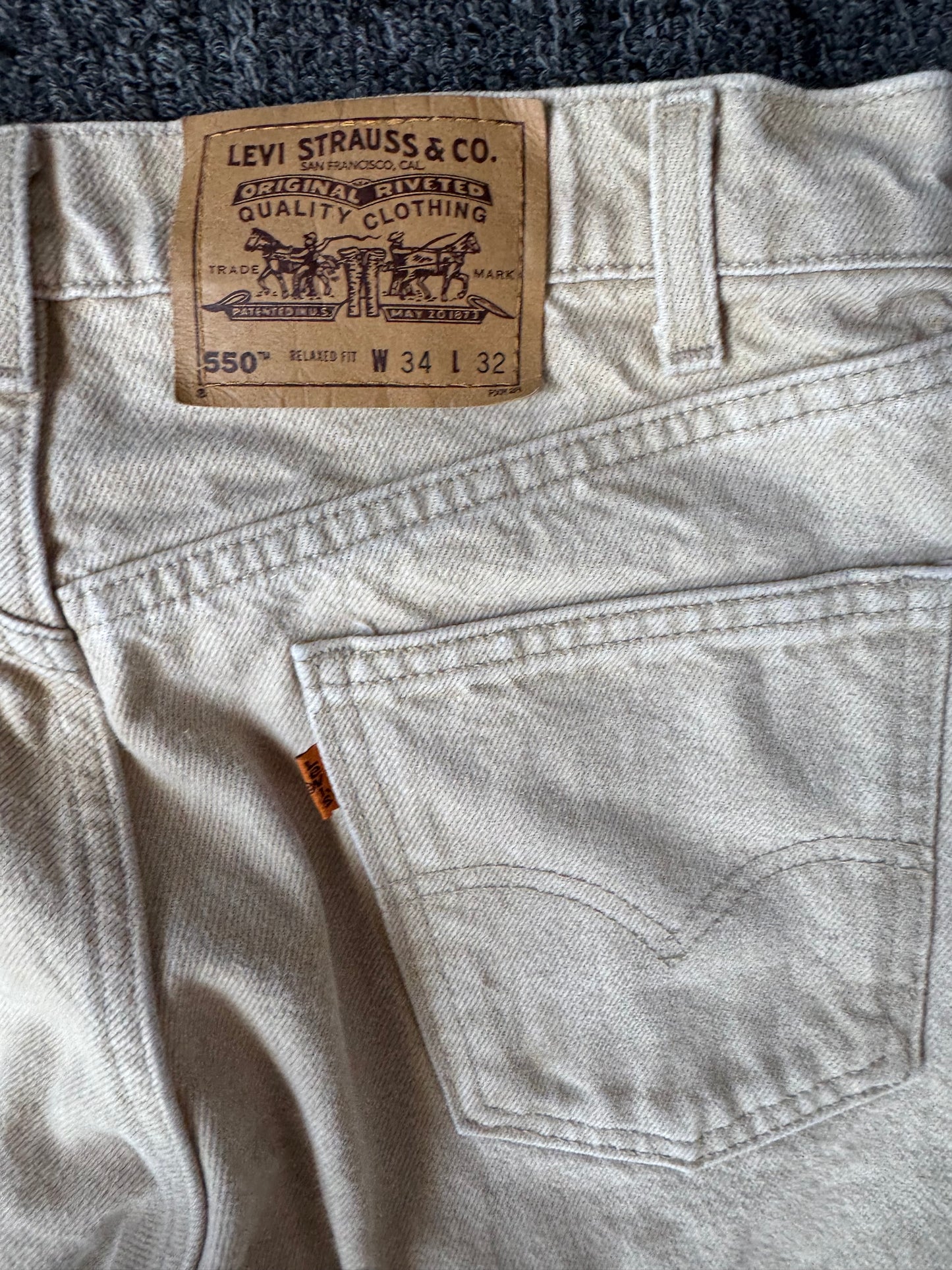 Tan Levi’s 550 Jeans (34x32)