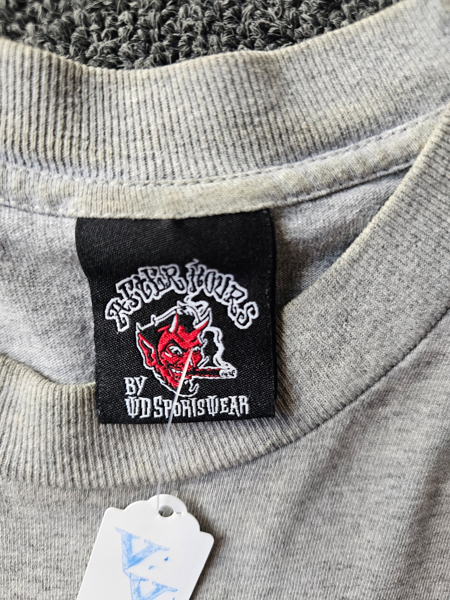 Y2K Flaming Skull Long Sleeve (M)