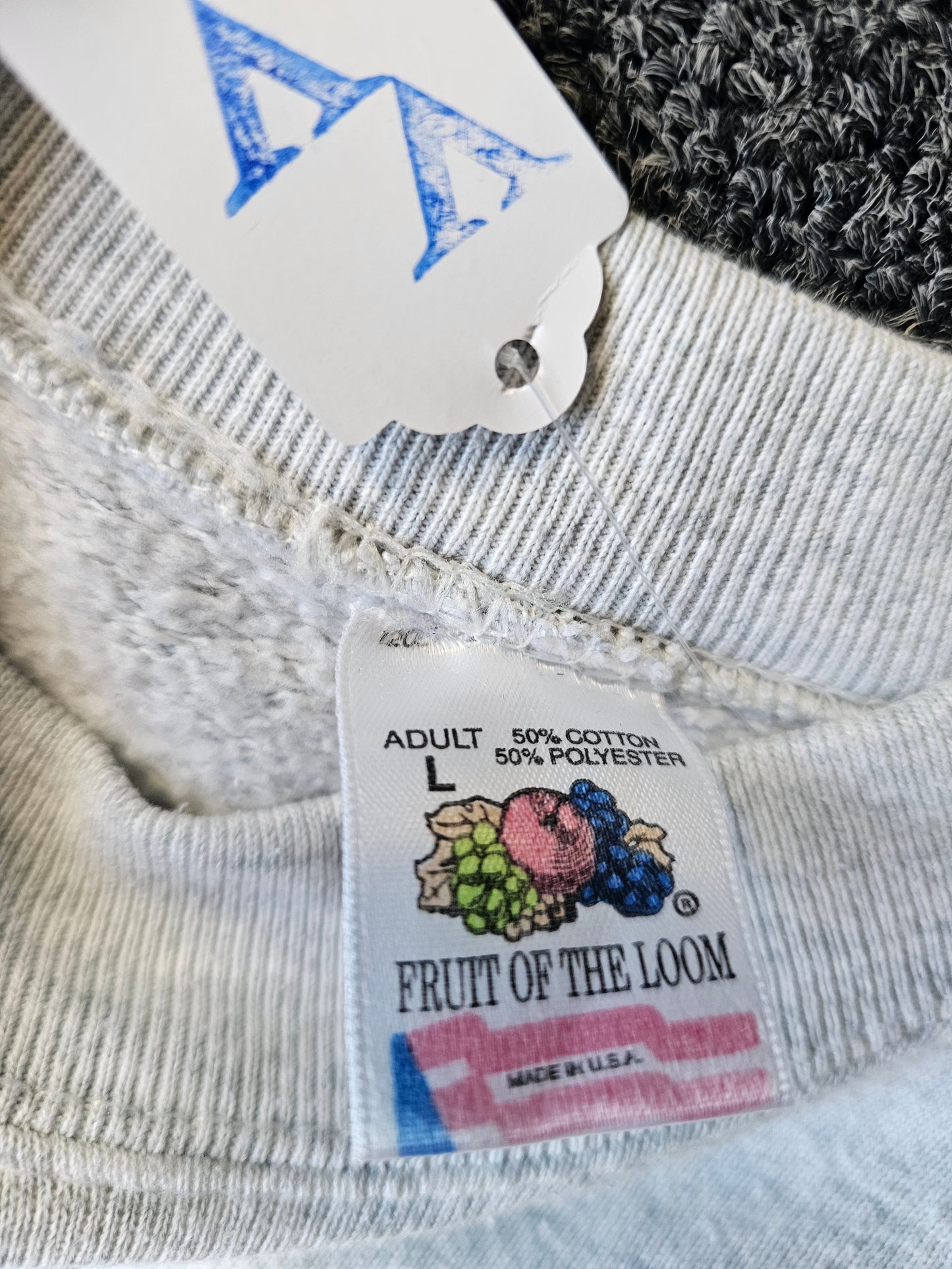Wolf Nature 90s White Crew (L)