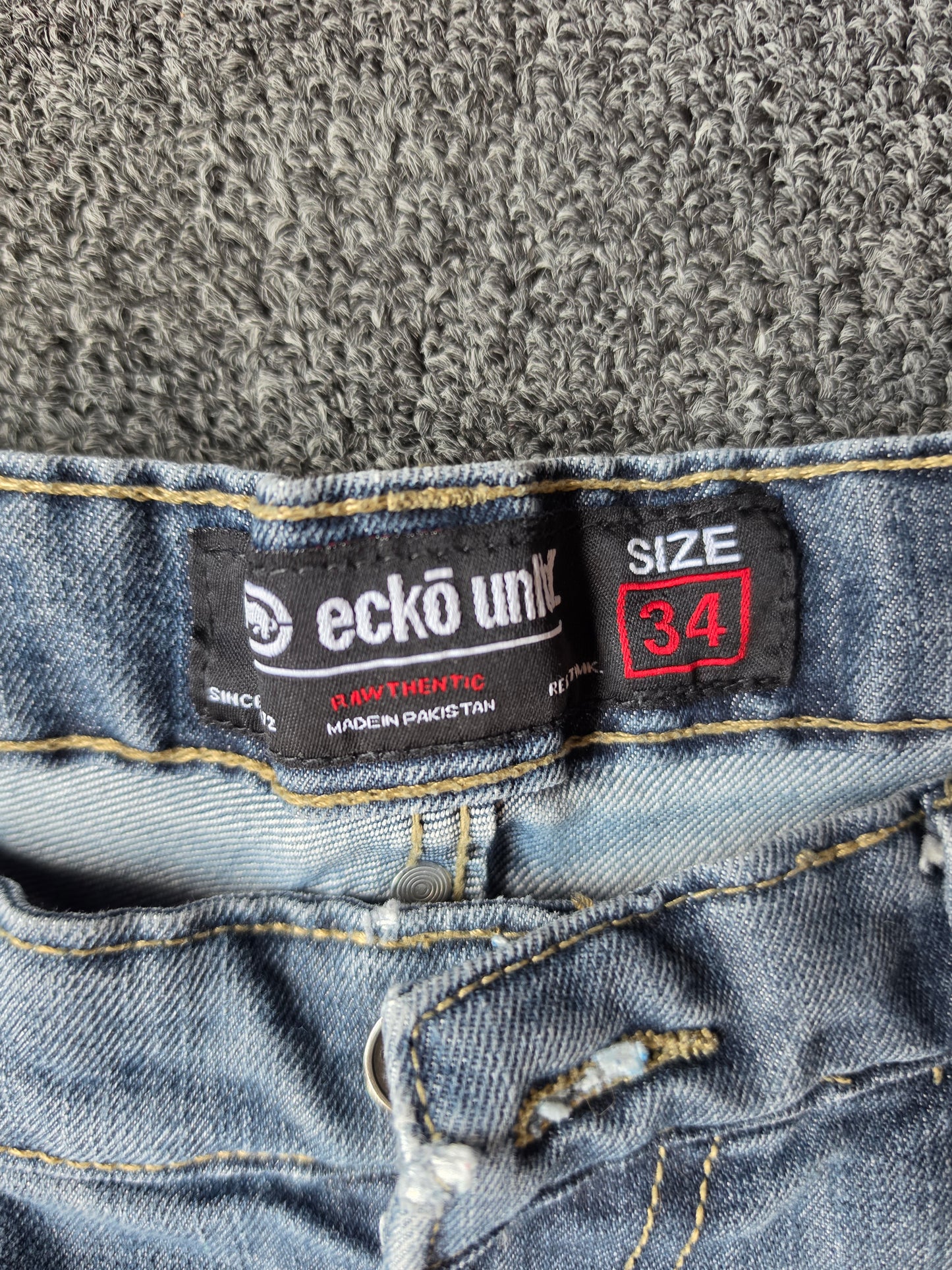 Ecko Unlimited Faded Denim Jorts (34)