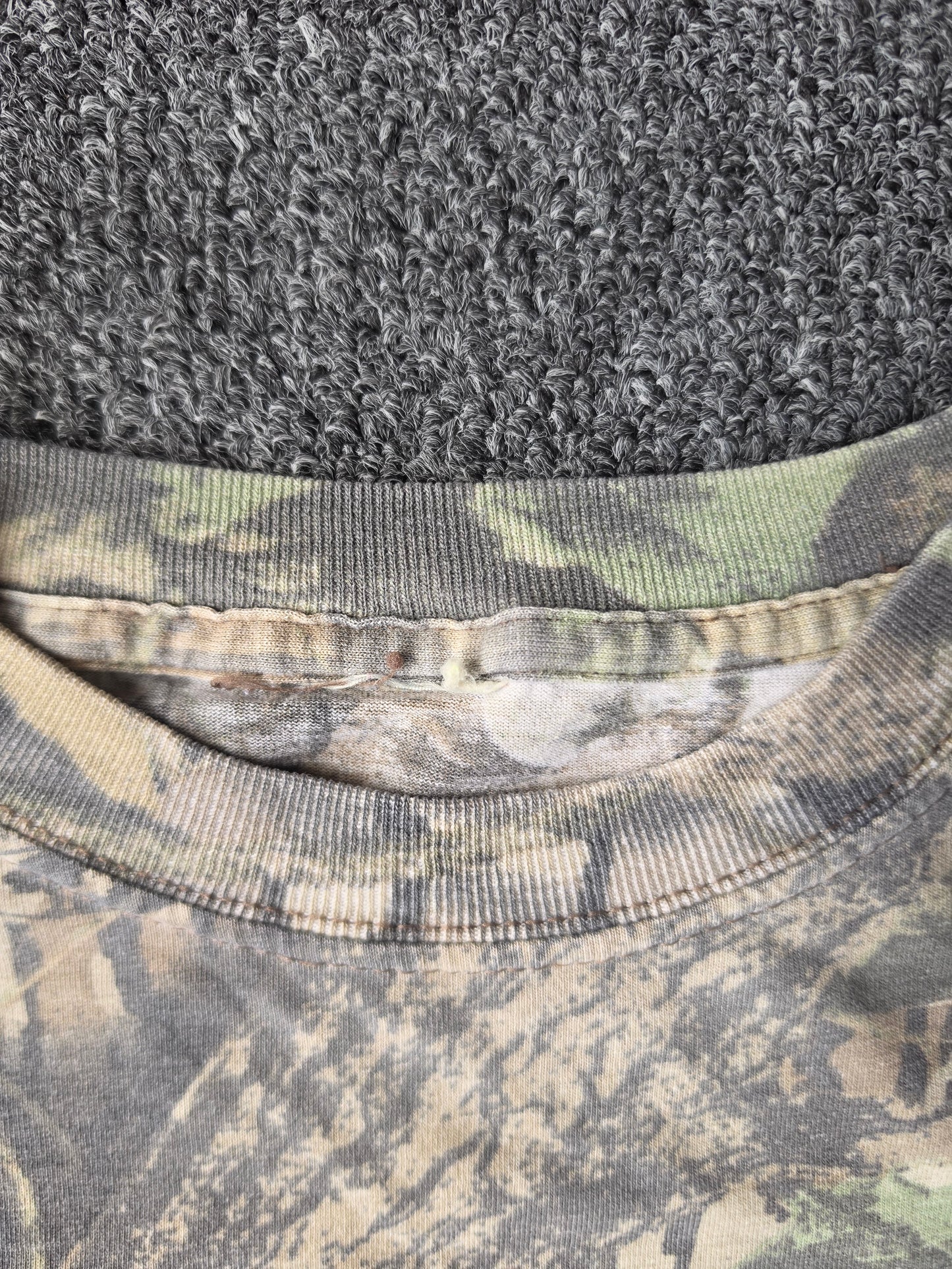 Camouflage Long Sleeve w/Pocket (M)