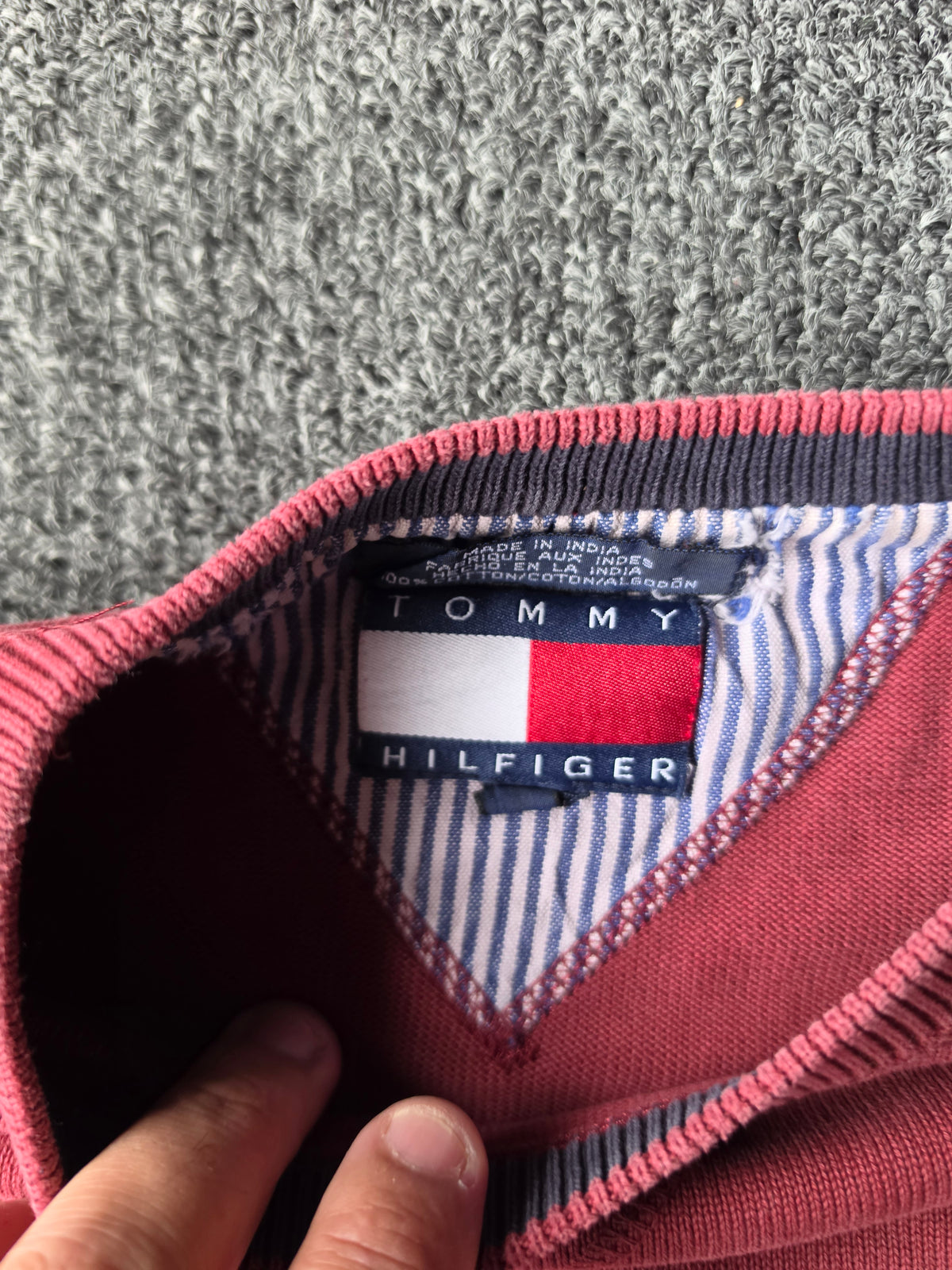 Tommy Hilfiger Maroon Crew (L)