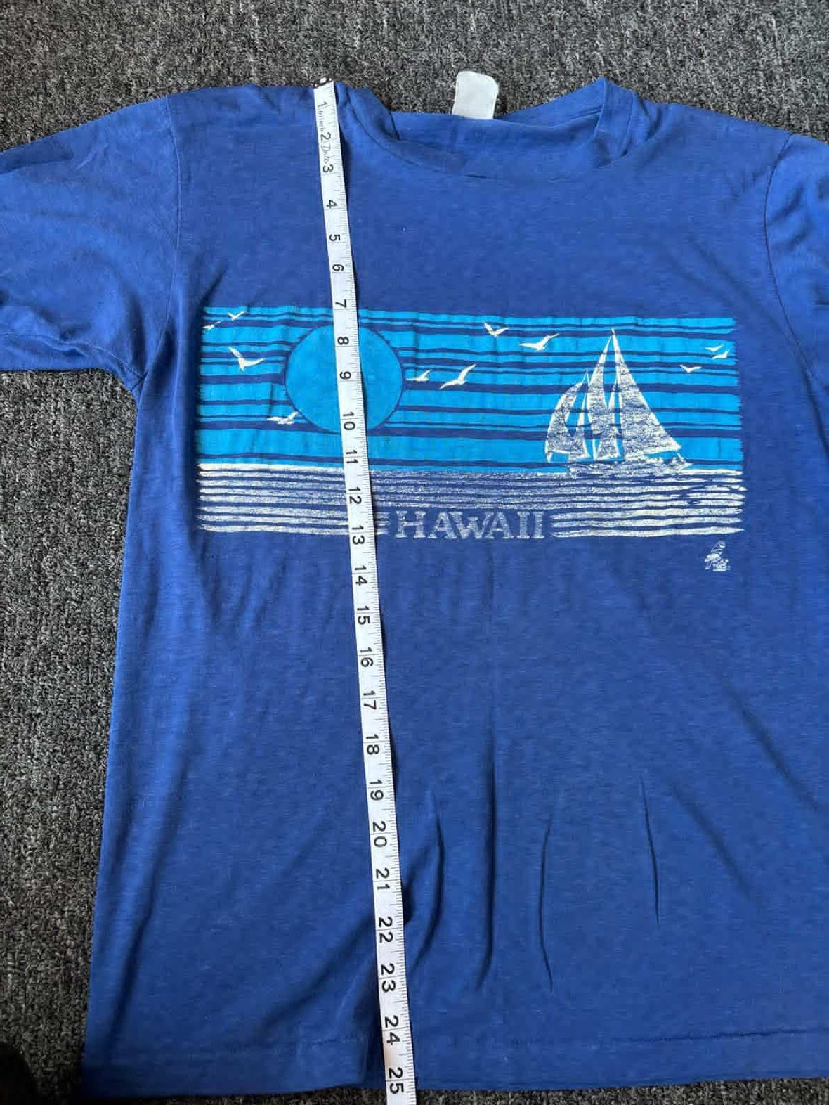 Hawaii Sailboat 80s Fader Tee (M)
