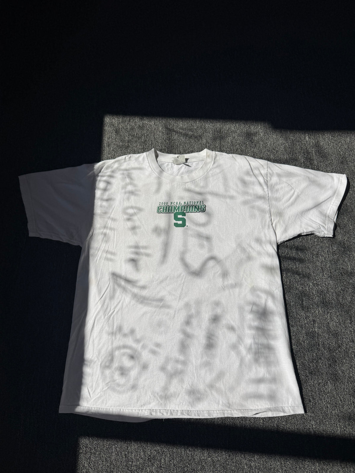 White 2000 Michigan State University Champion Shirt (XL)