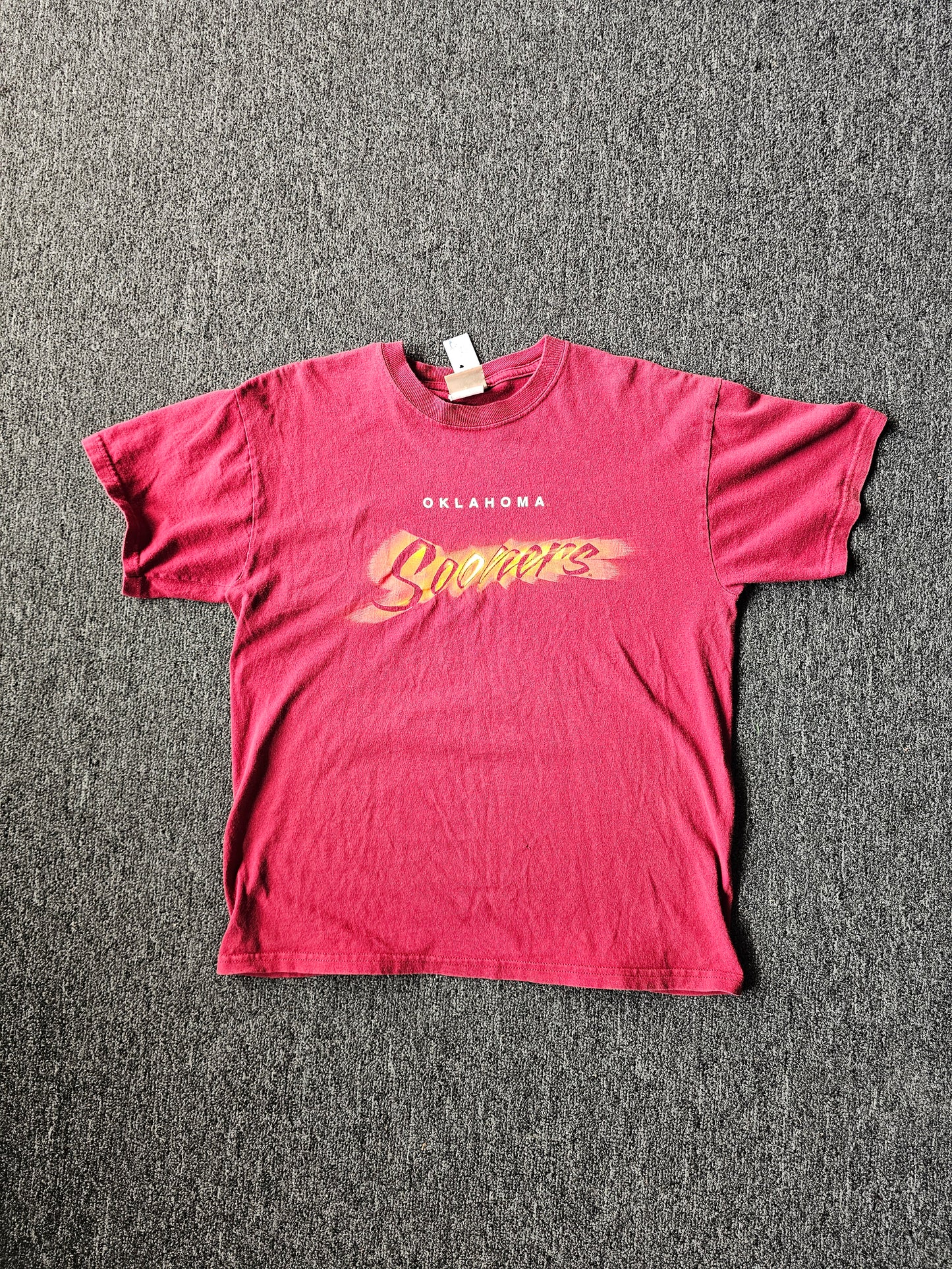 Oklahoma Sooners Fader Tee - Red Oak Tag - Size L