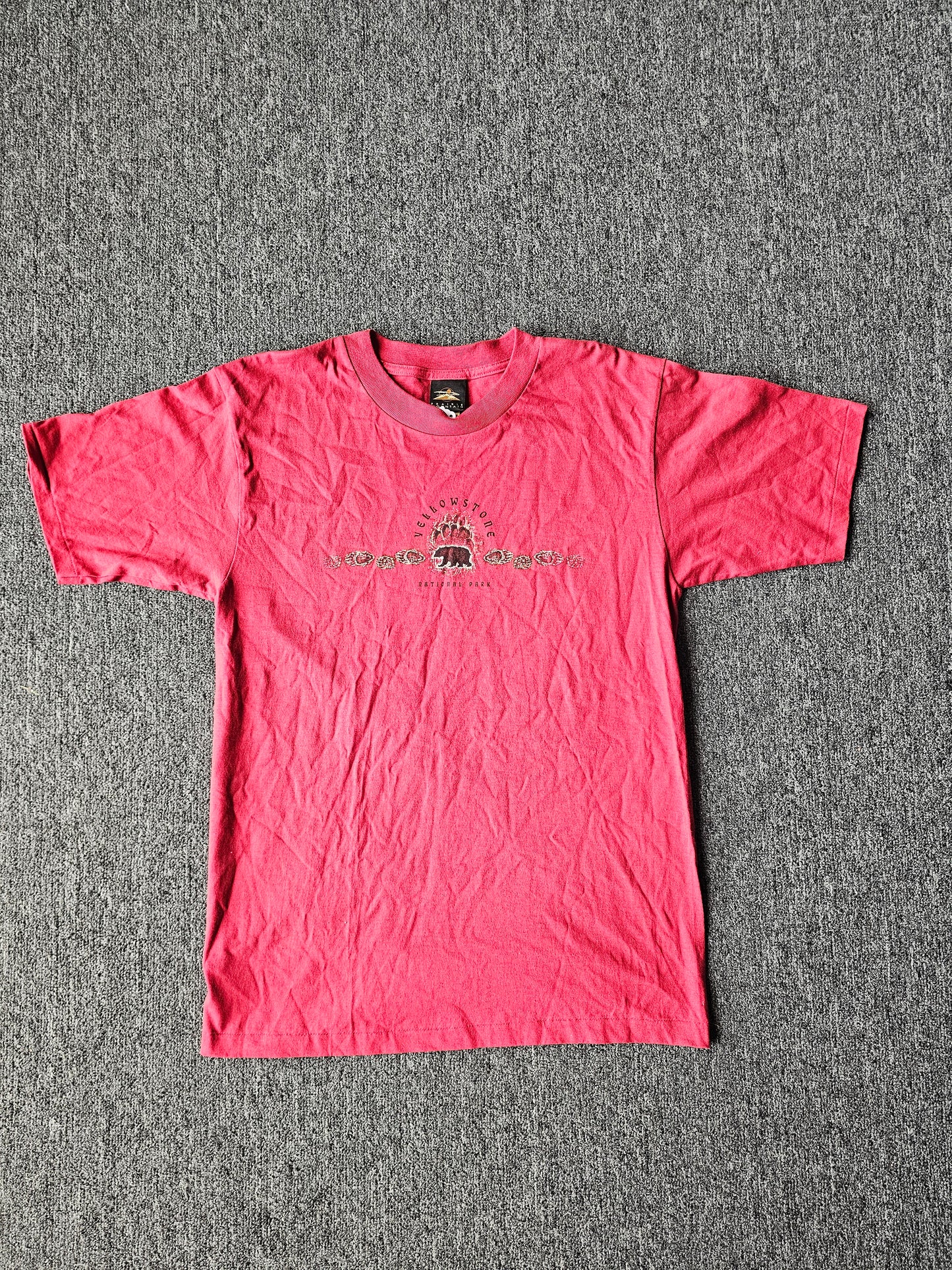 Yellowstone Embroidered Nature Single Stitch 90s tee - Prairie Mountain Tag - Size L