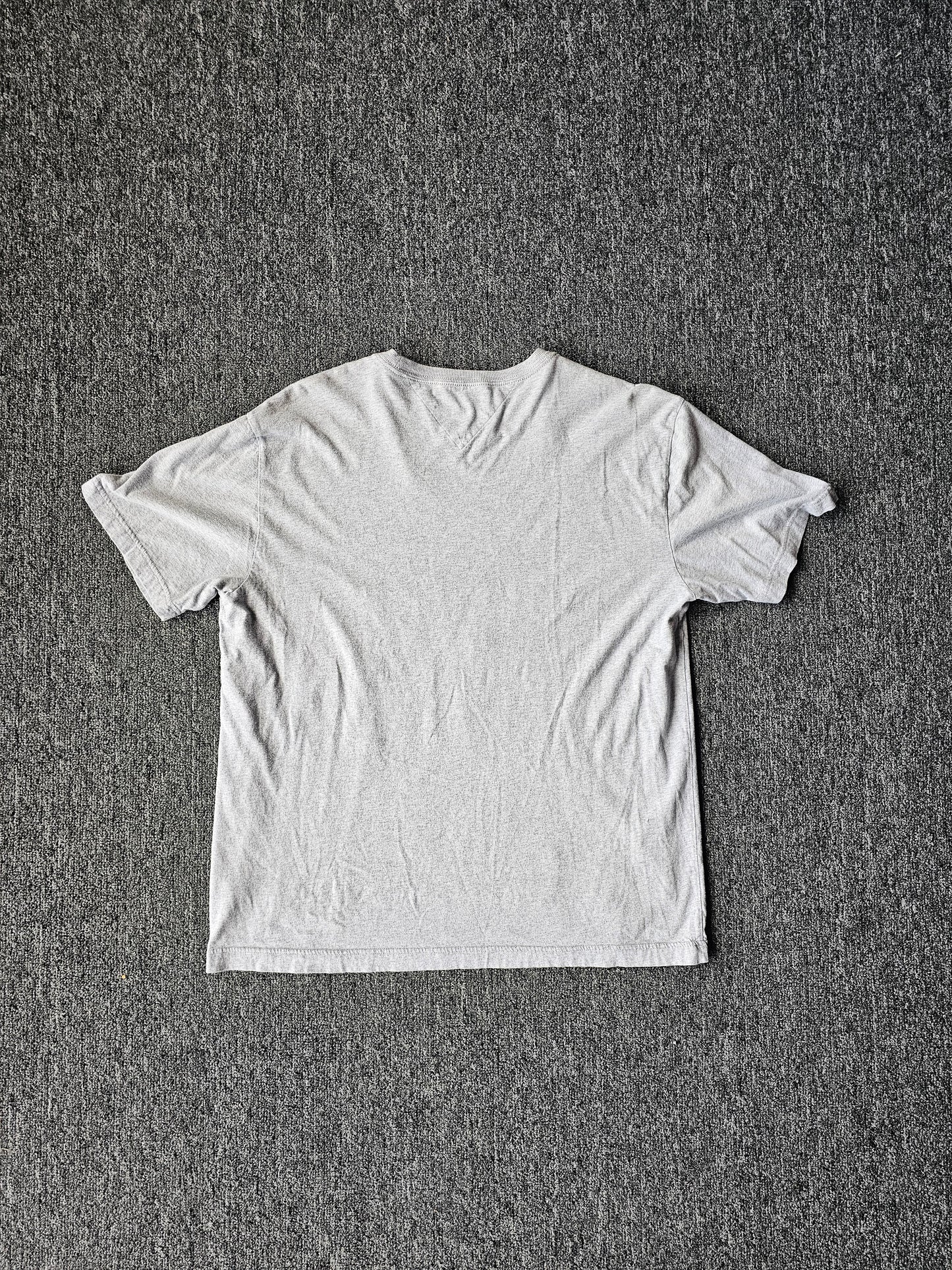 Tommy Hilfiger NYC 90s Tee (L)
