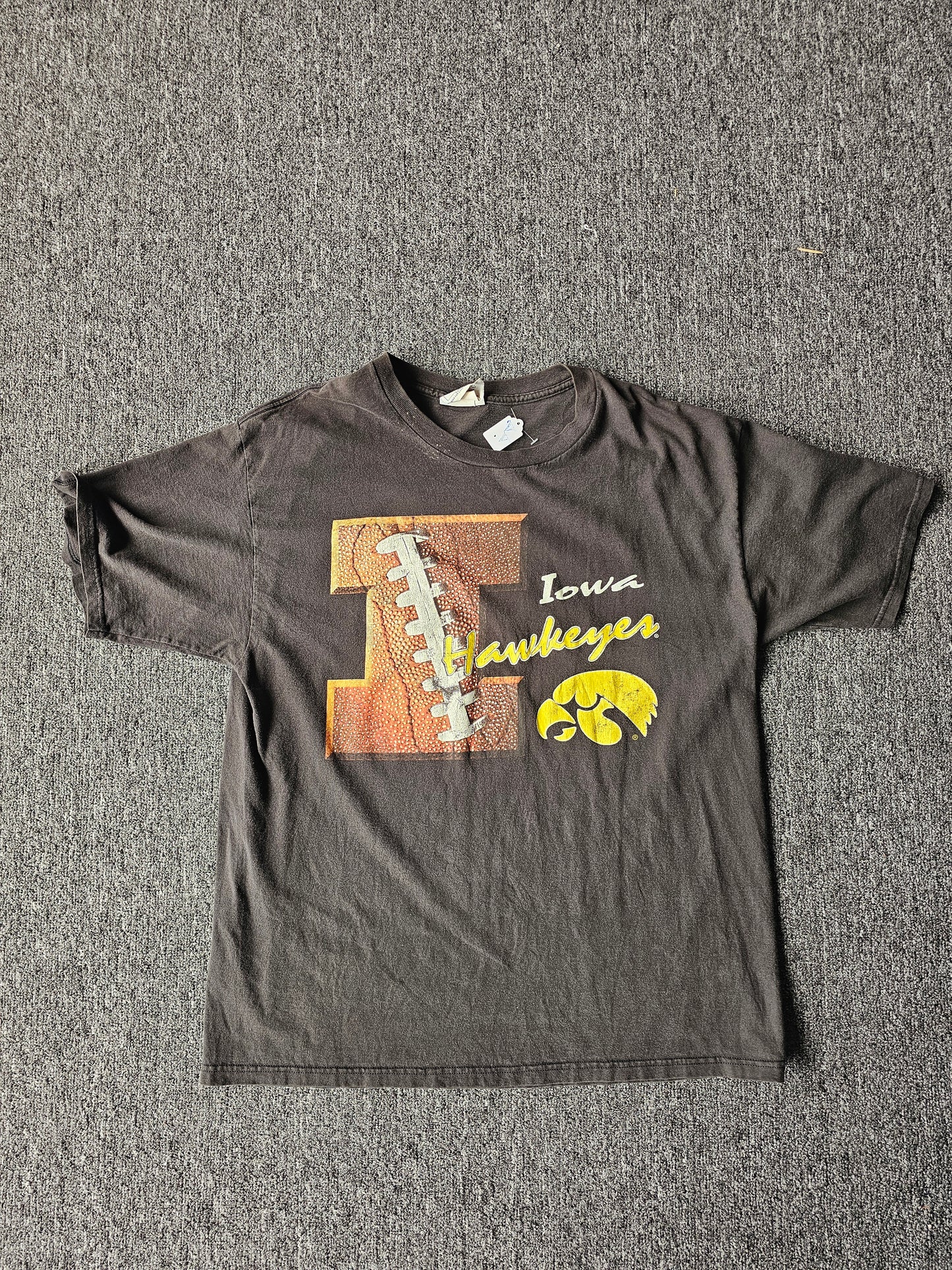 Iowa Hawkeyes NCAA 90s Tee (XL)