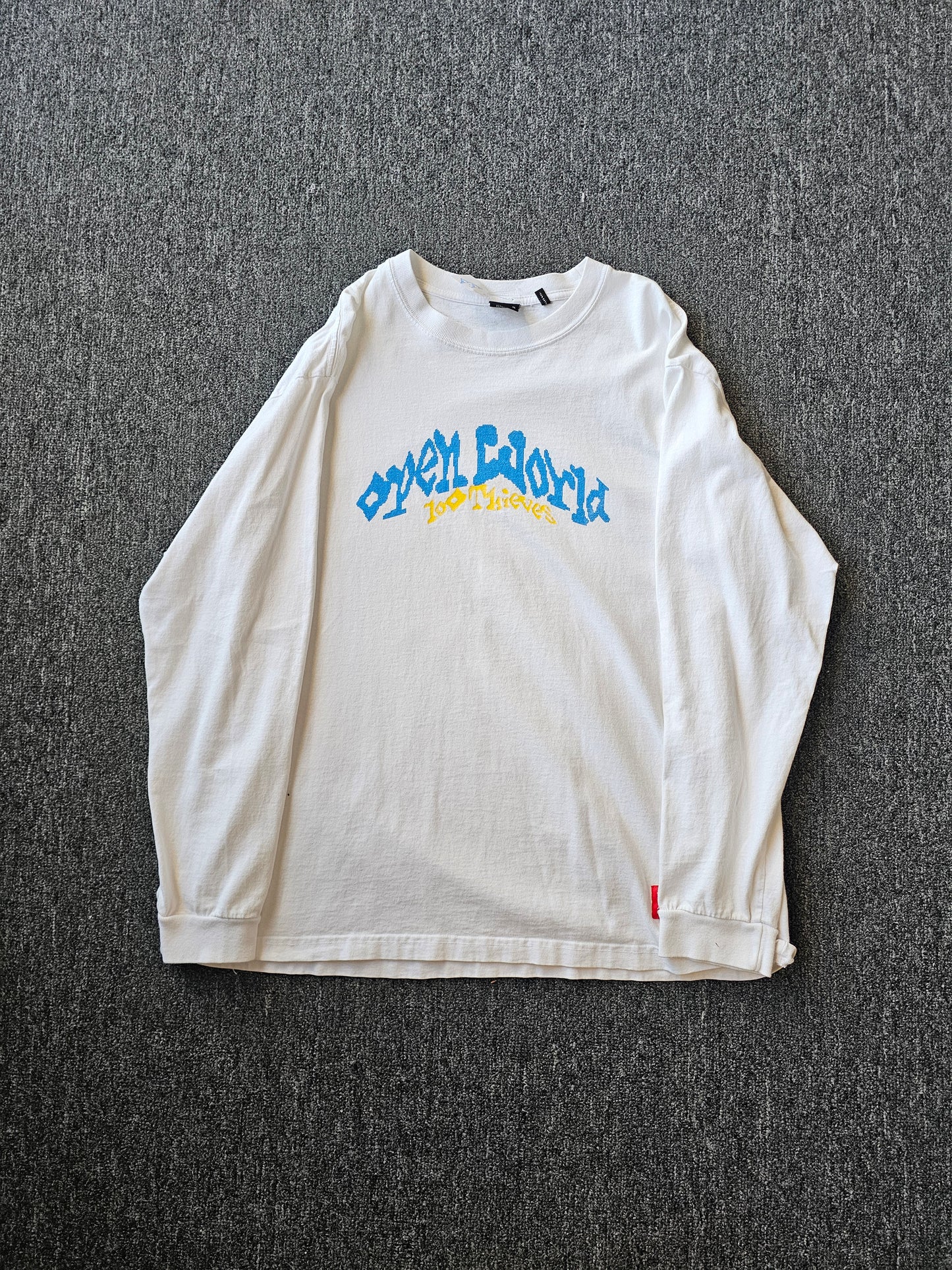 Open World 100 Thieves White Long Sleeve (XL)