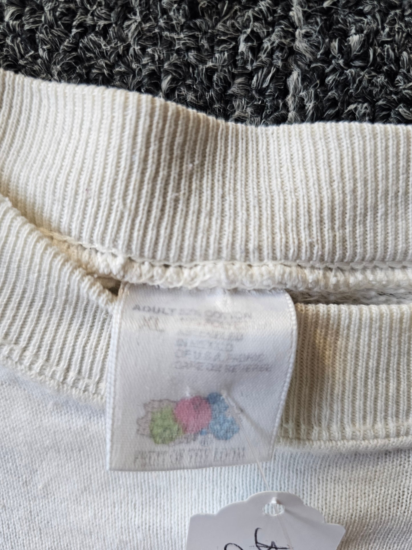 Dodge Ram Truck 90s White Crew (XL fits like L)