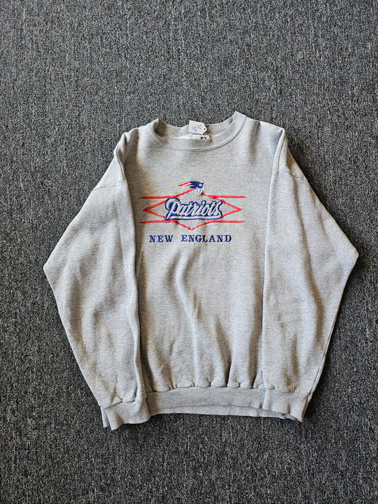 New England Patriots NFL Embroidered 90s Gray Crew (L)