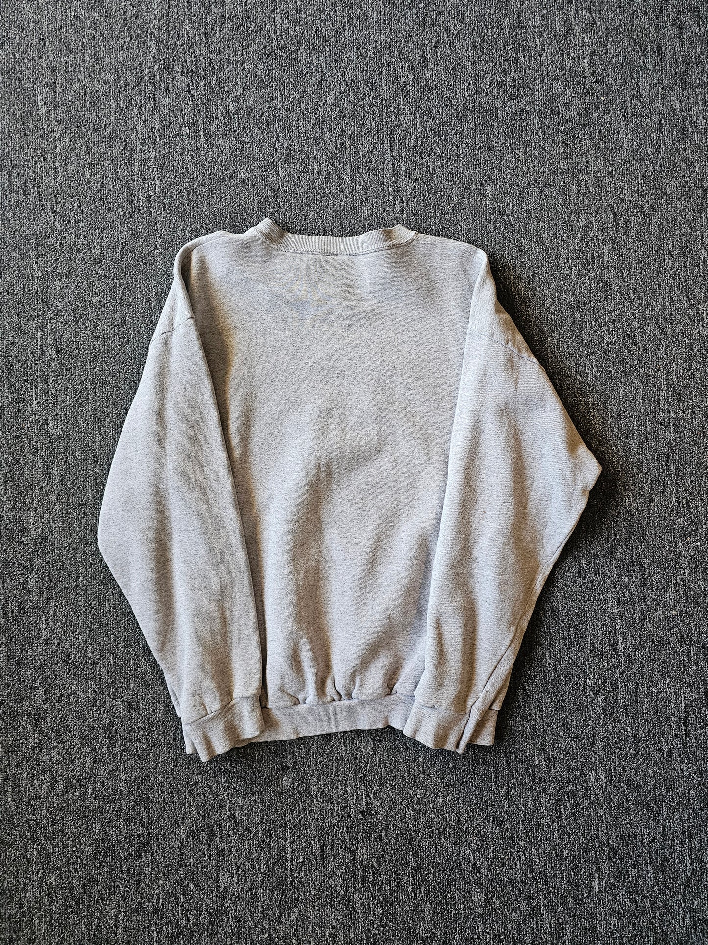 New England Patriots NFL Embroidered 90s Gray Crew (L)