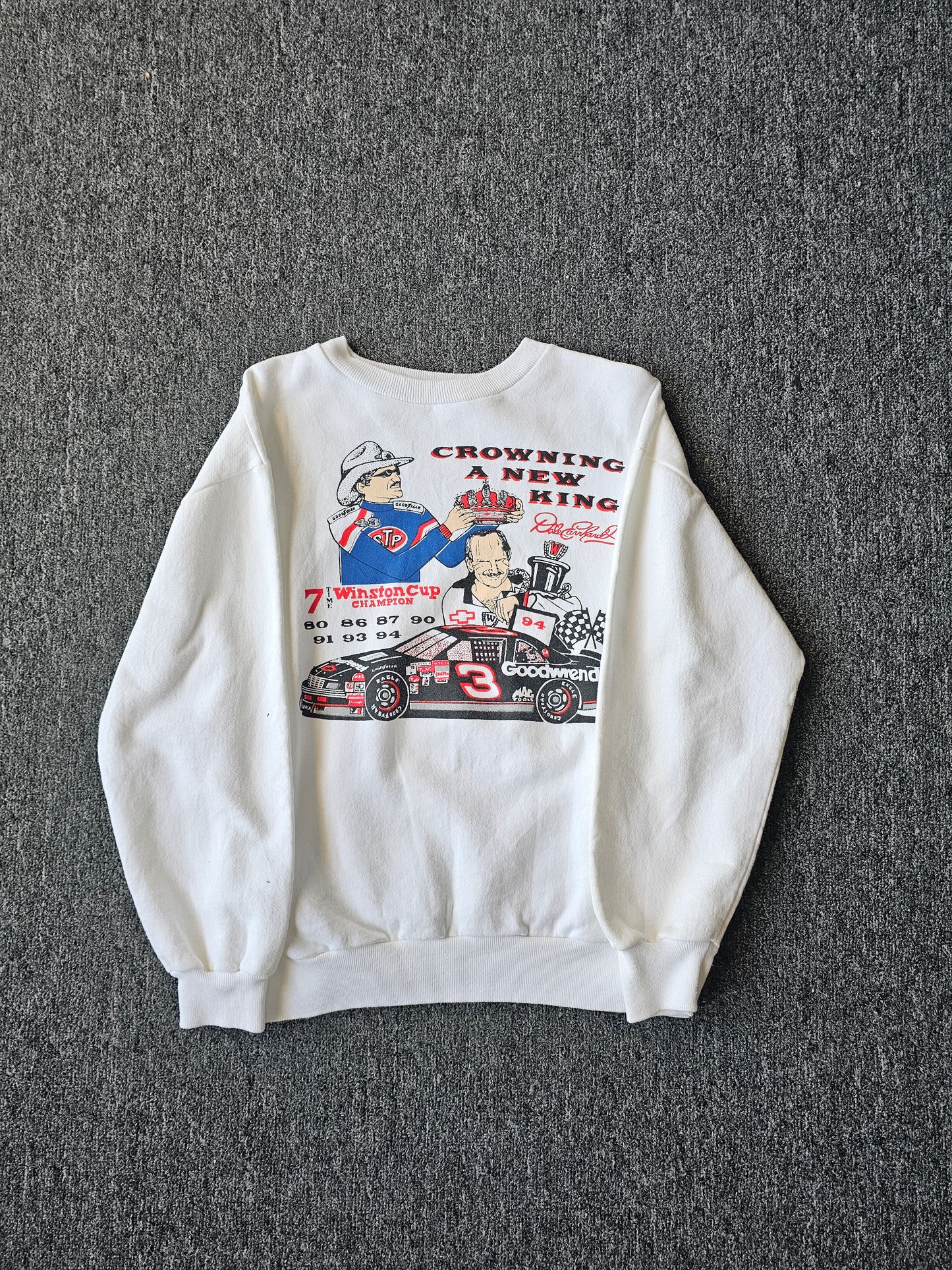 Dale Earnhardt & Richard Petty Nascar 90s White Crew (XL - fits more like S)