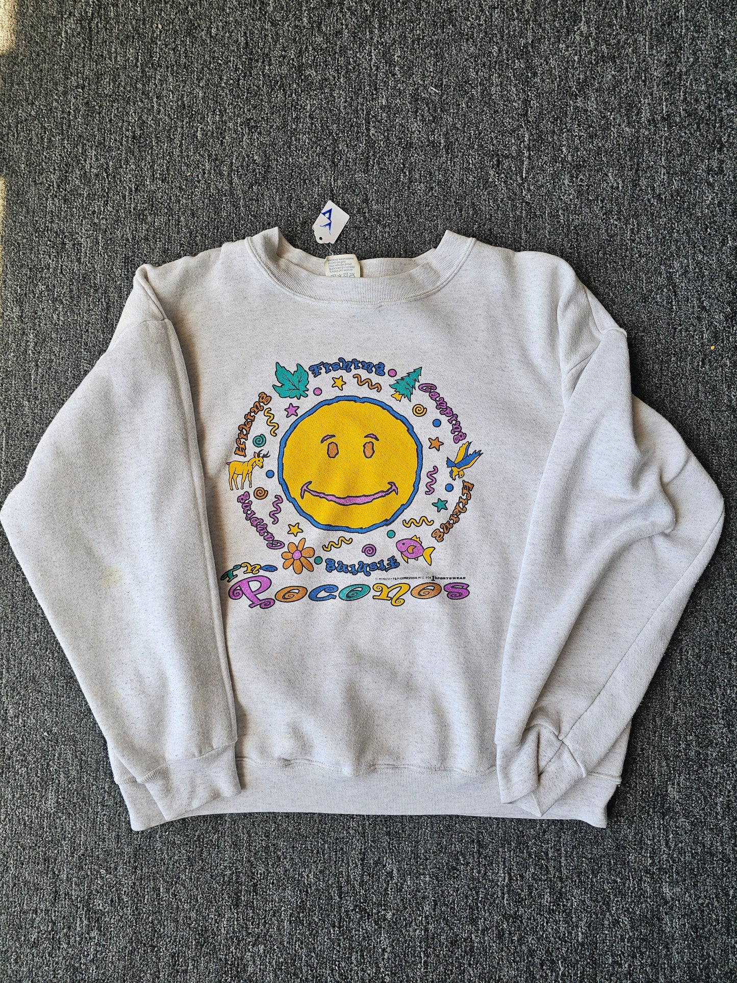 Smiley Face Poconos Crew (M fit)