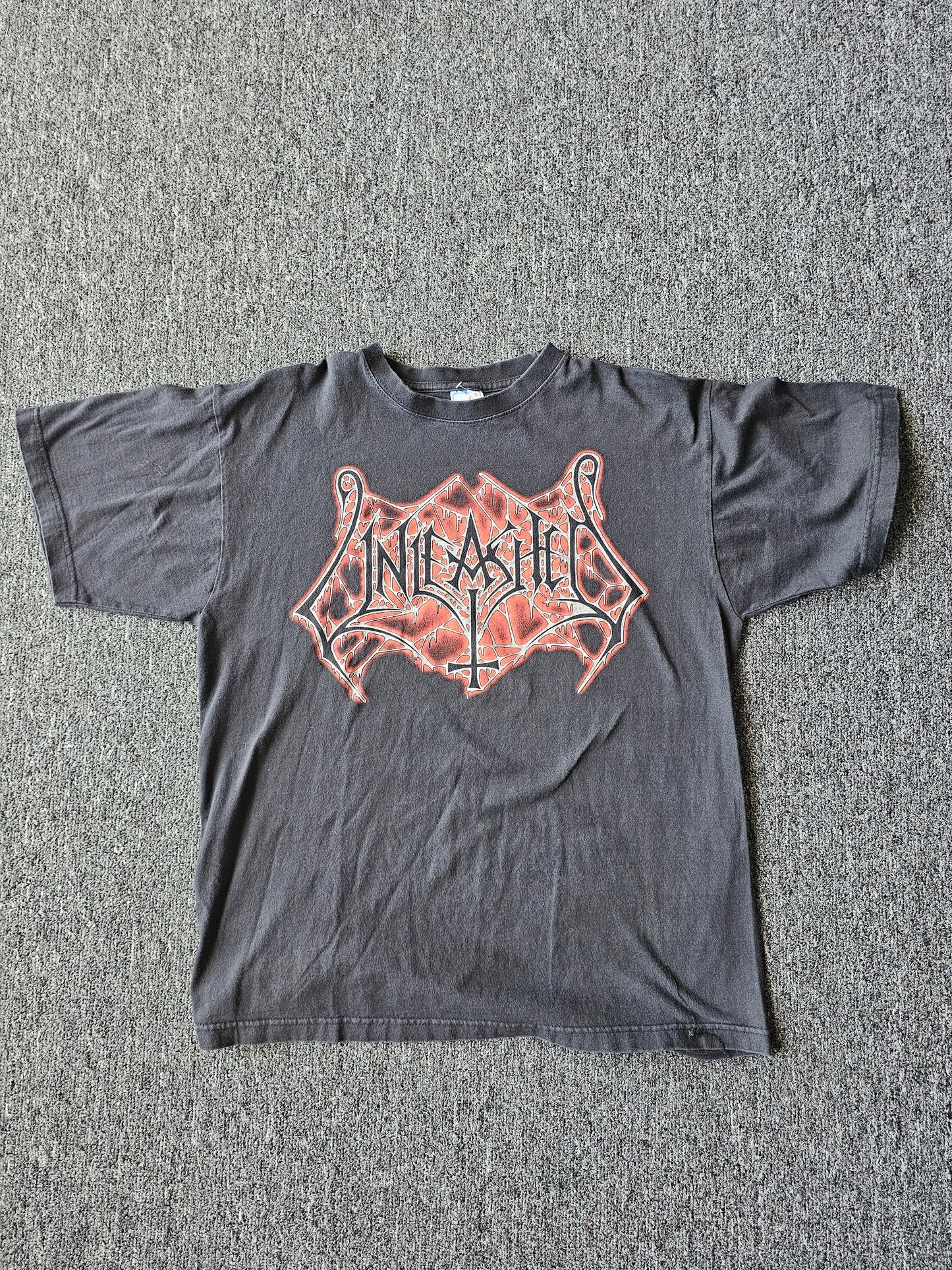 Unleashed Y2K Fader Tee (L)