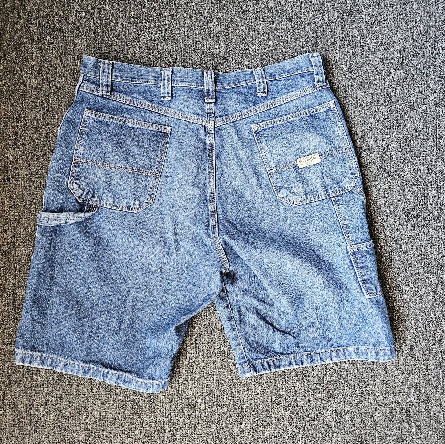 Wrangler Carpenter Denim Jorts (36)