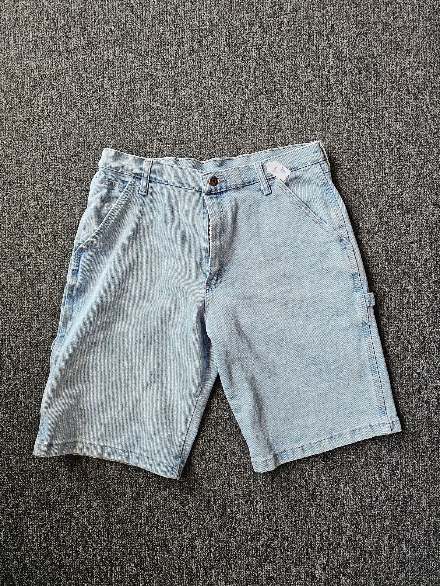 Wrangler Carpenter Super Faded Denim Jorts (33)