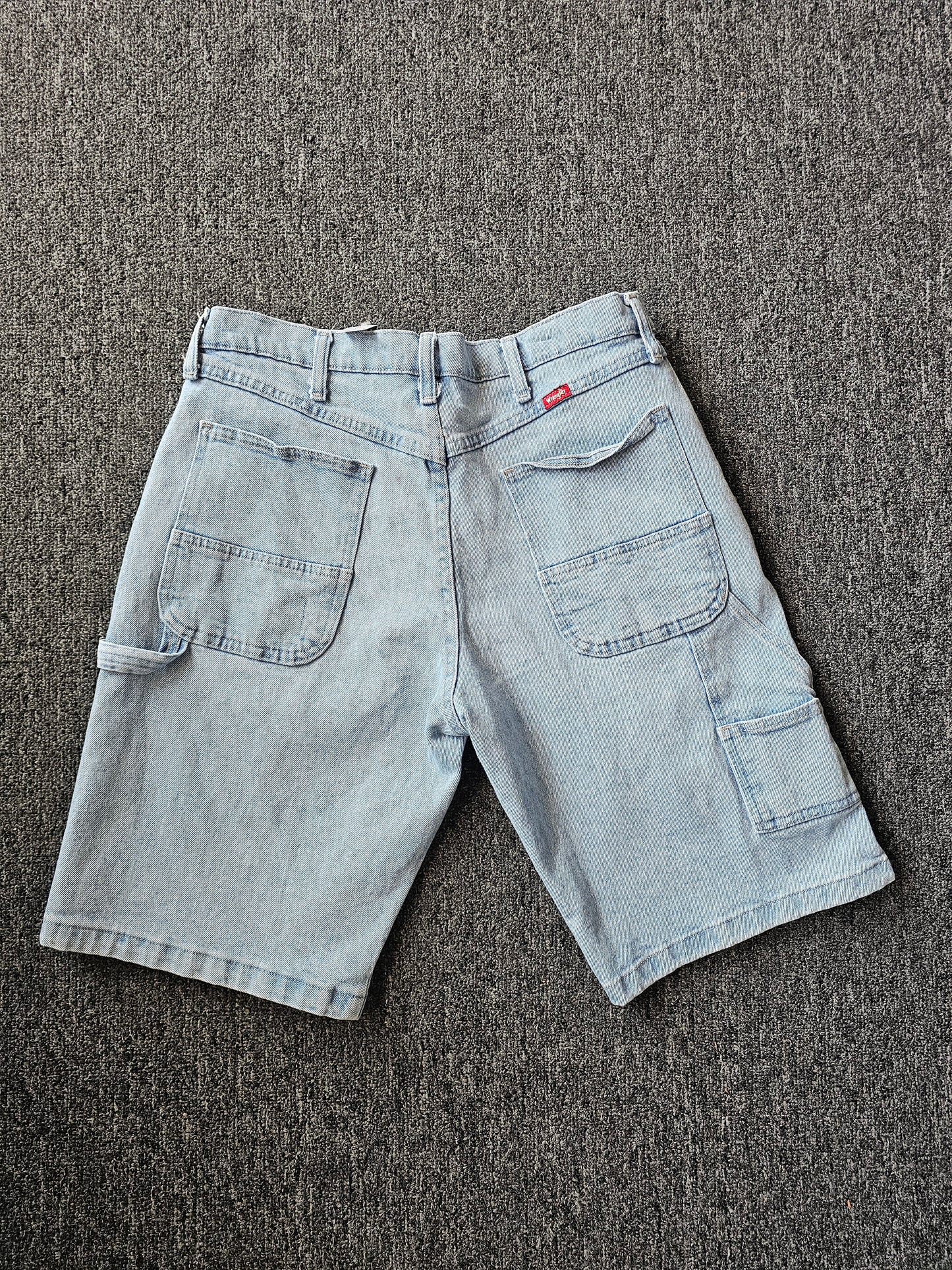 Wrangler Carpenter Super Faded Denim Jorts (33)