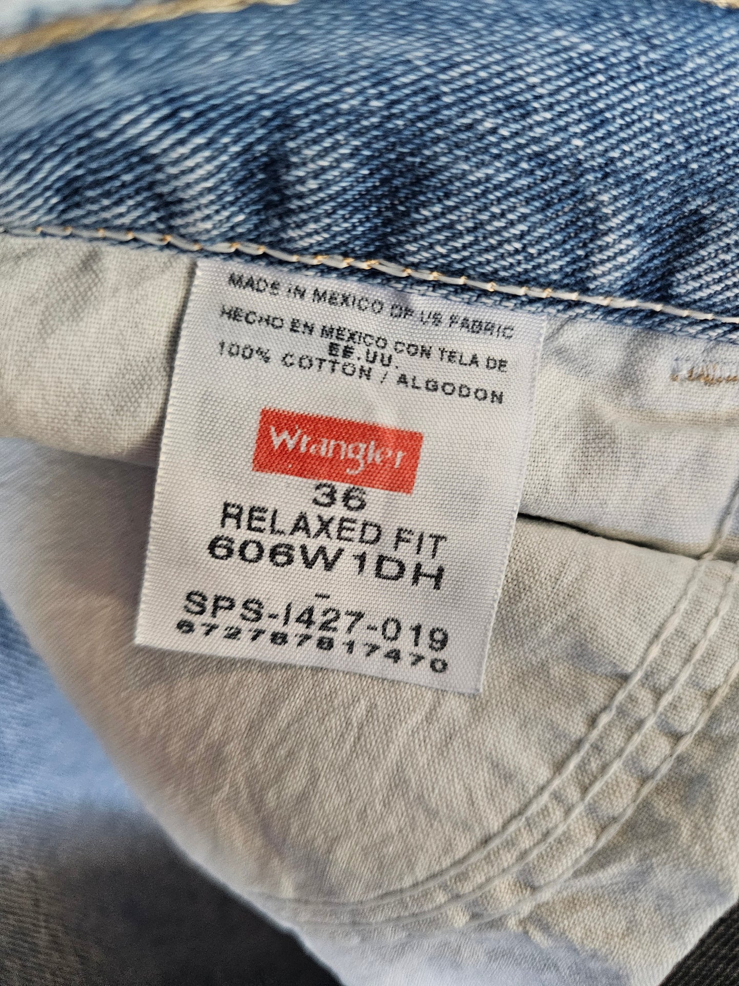 Wrangler Relaxed Fit Denim Jorts (36)