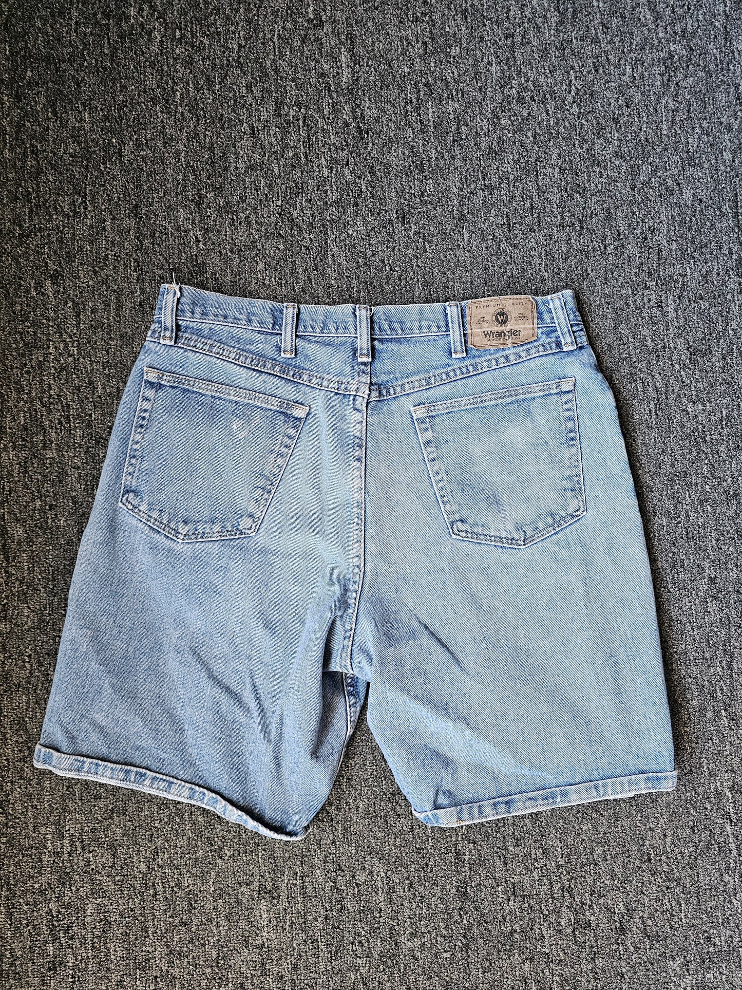 Wrangler Relaxed Fit Denim Jorts (36)