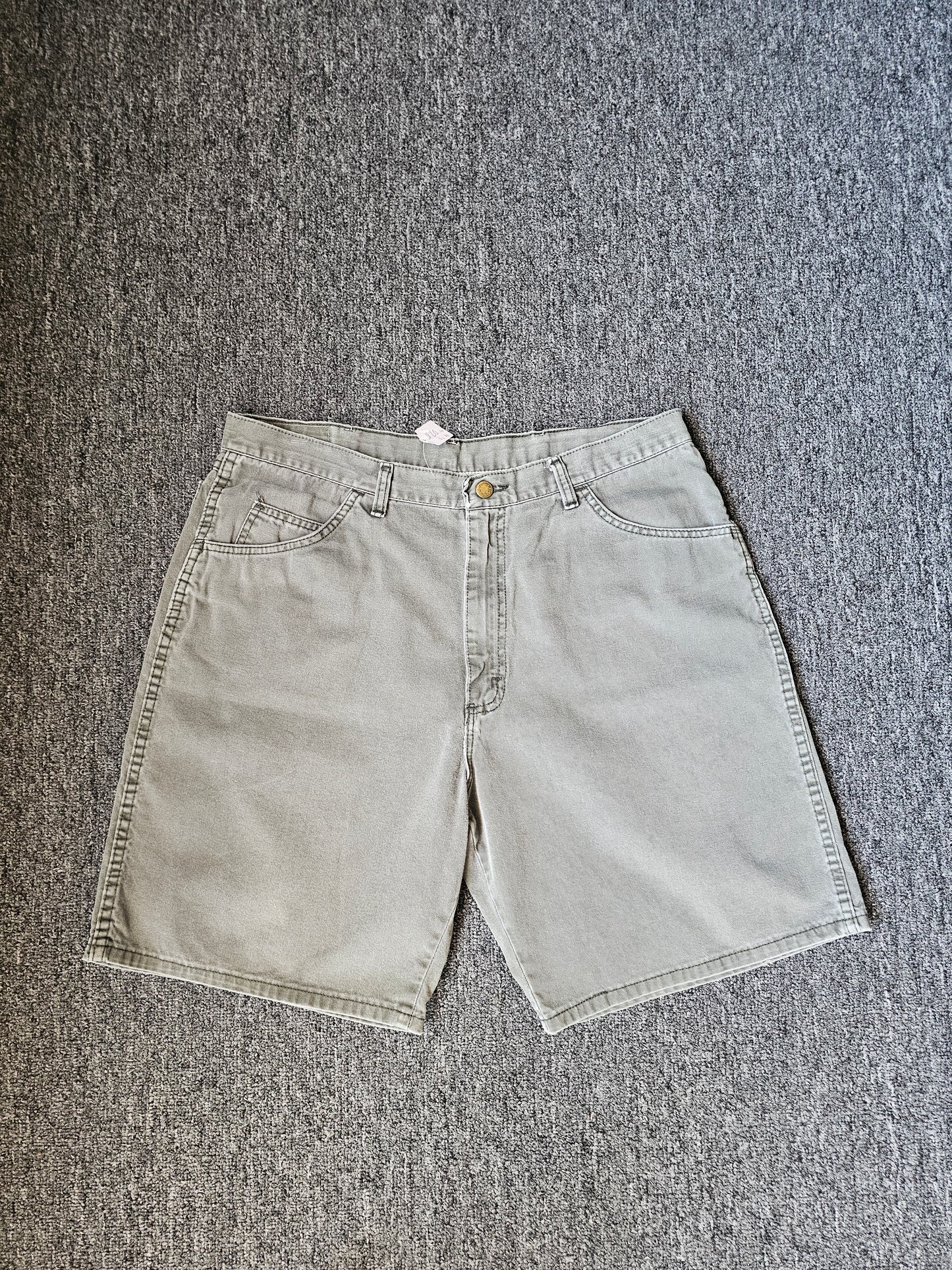 Wrangler Faded Grey/Green Jorts (38)