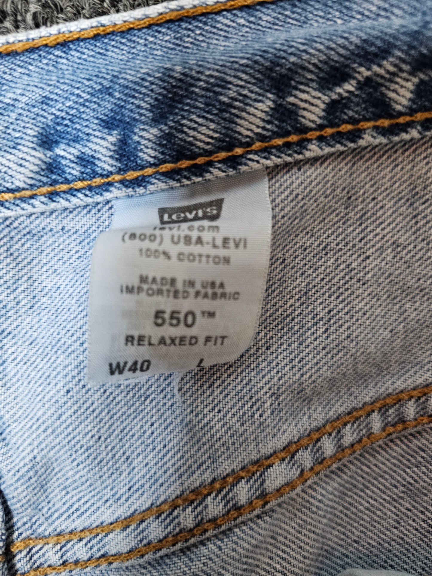 Levi 550 Denim Jorts (40)