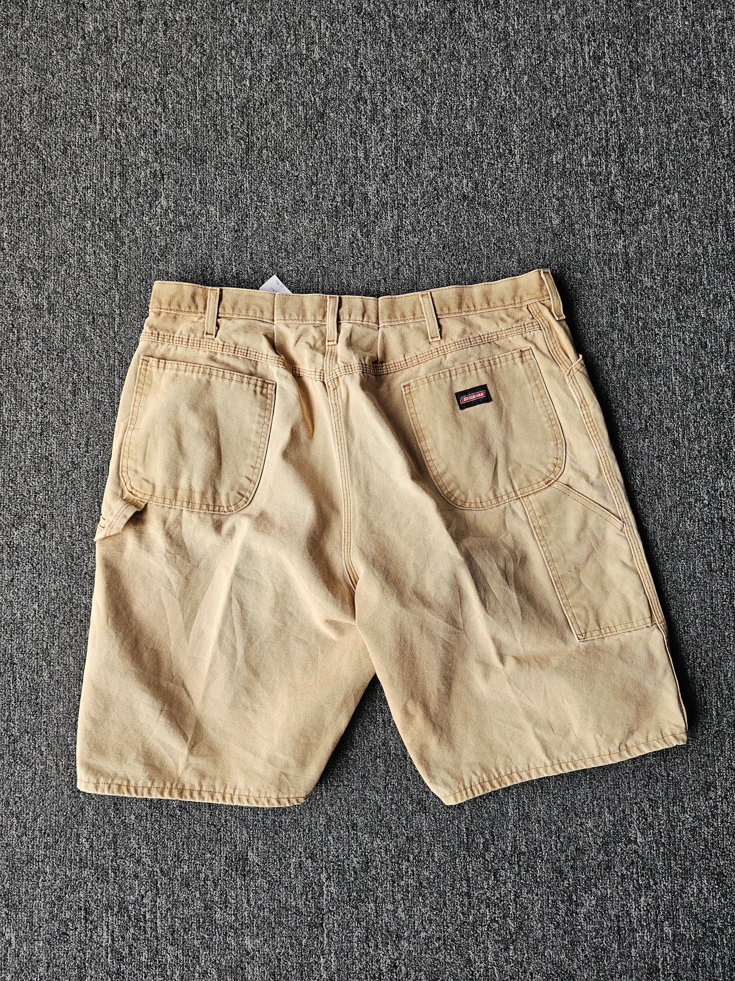 Dickies Faded Brown Khaki Shorts (42)