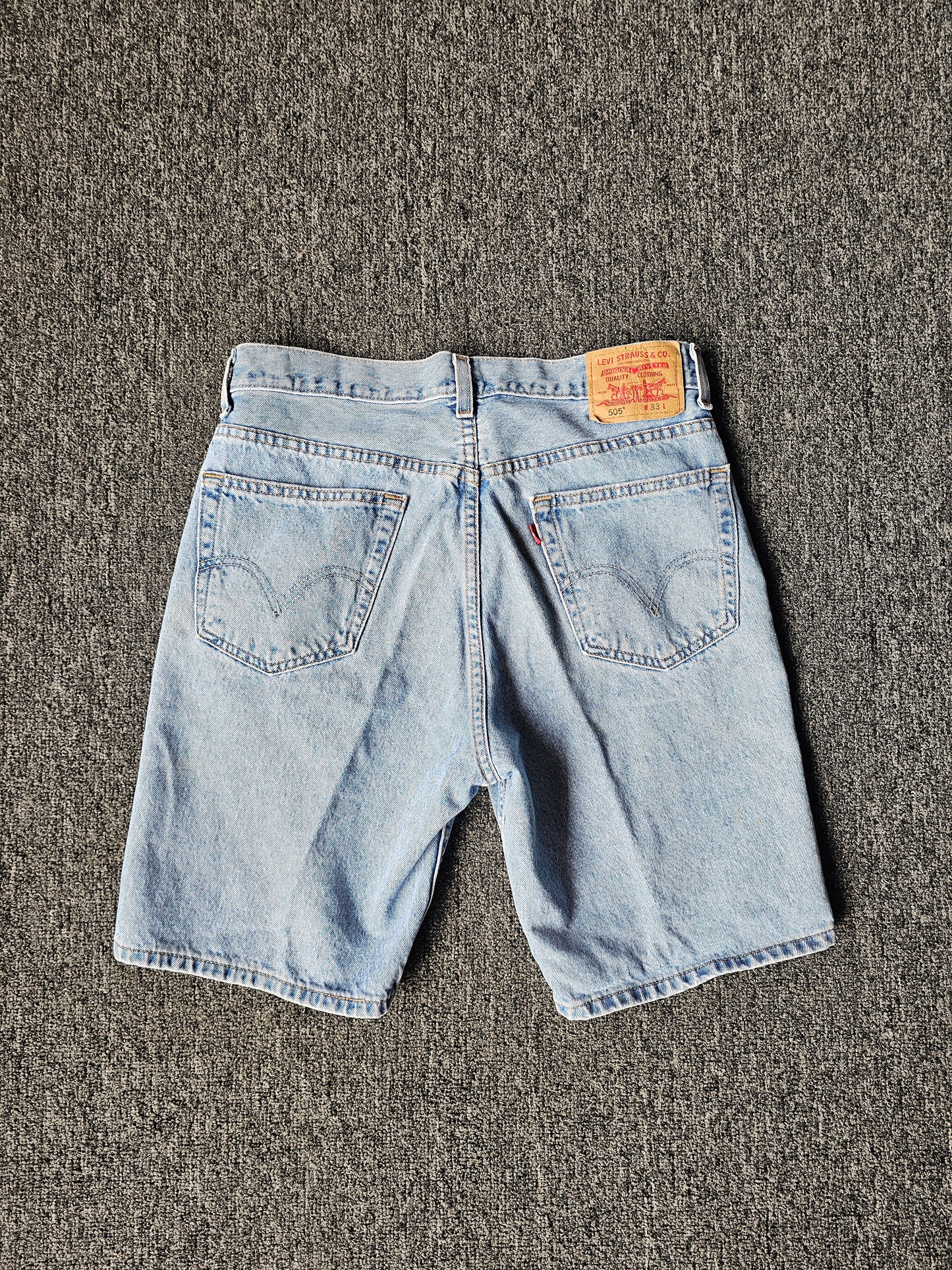 Levis 505 Faded Denim Jorts (33)