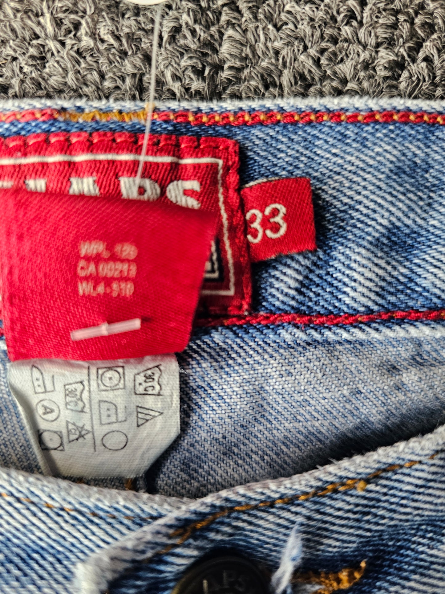 Chaps Carpenter Denim Jorts (33)