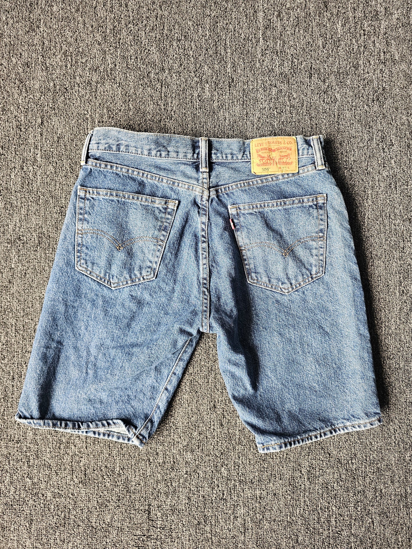 Levis 505 Denim Jorts (32)
