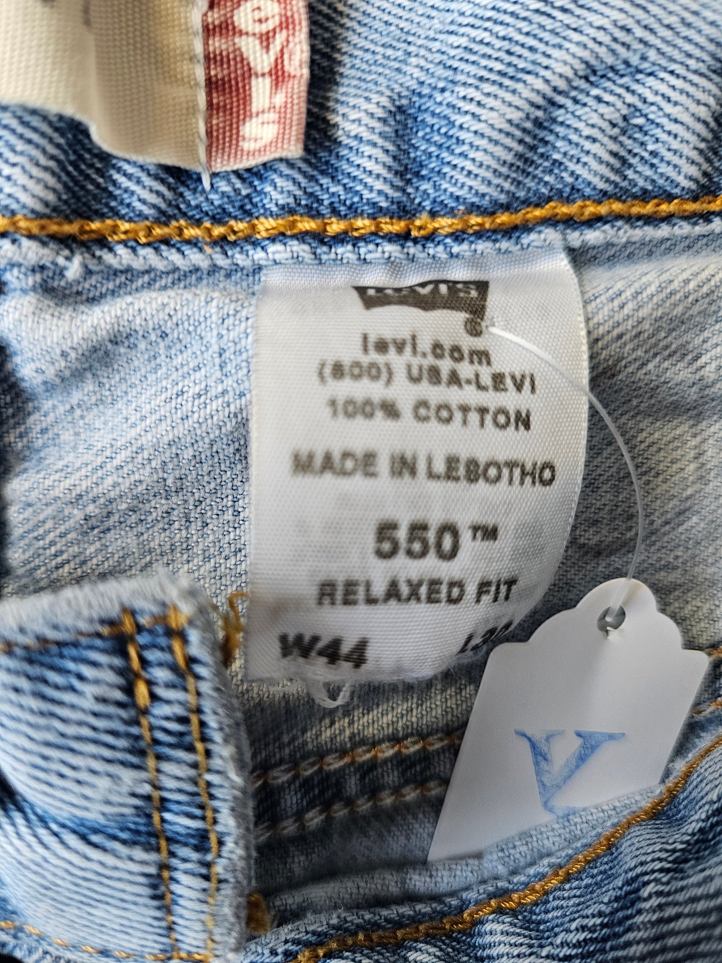 Levis 550 Relaxed Fit Denim Jeans (44/30)