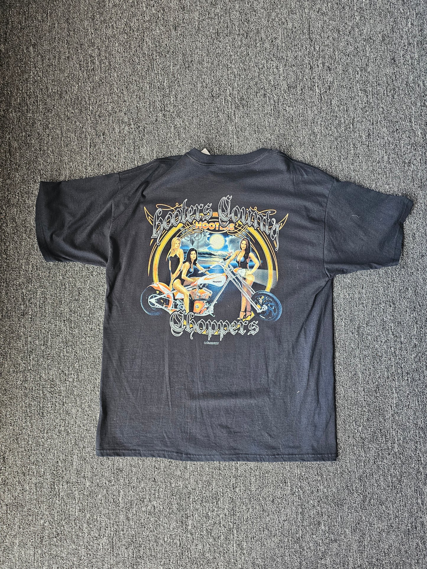 Hooters Motorcycle Pin Up Girls Tee (XL)