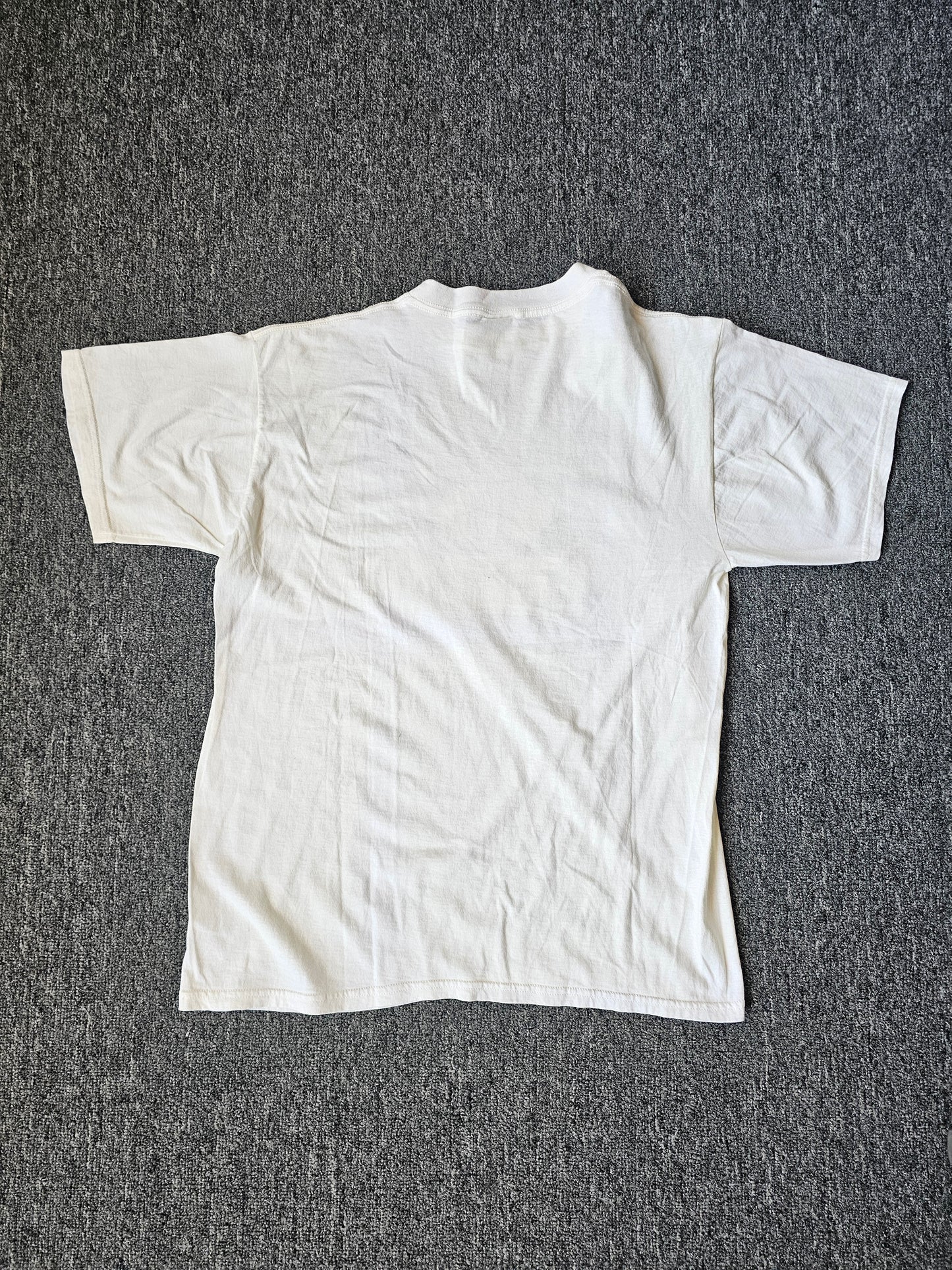 Maui Hawaii 90s Embroidered Tee (L)