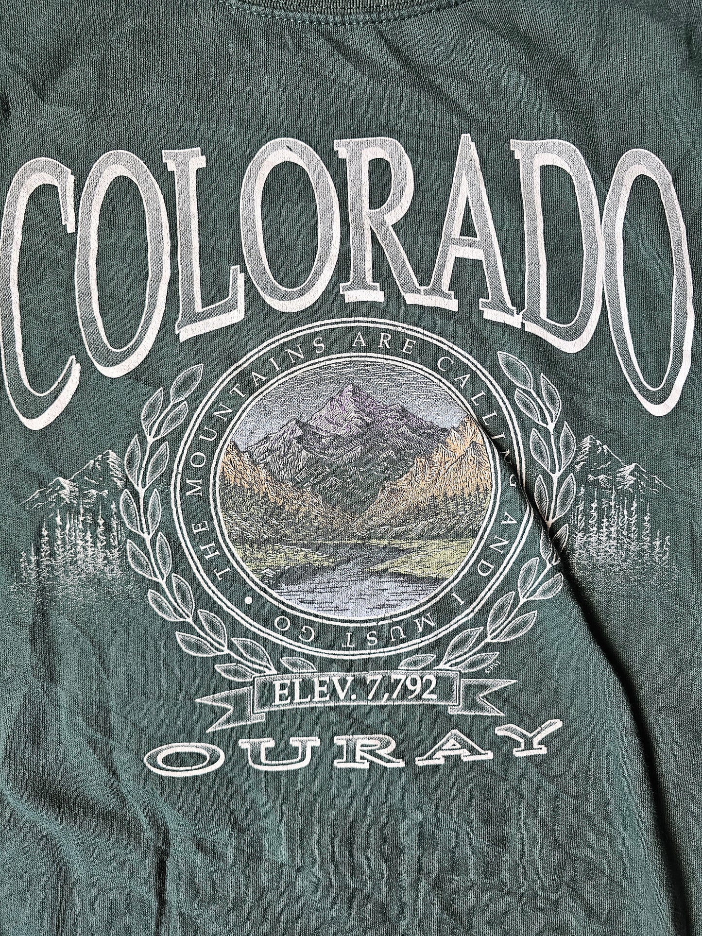 Green Prairie Mountain Colorado 90s Nature Crew (S)