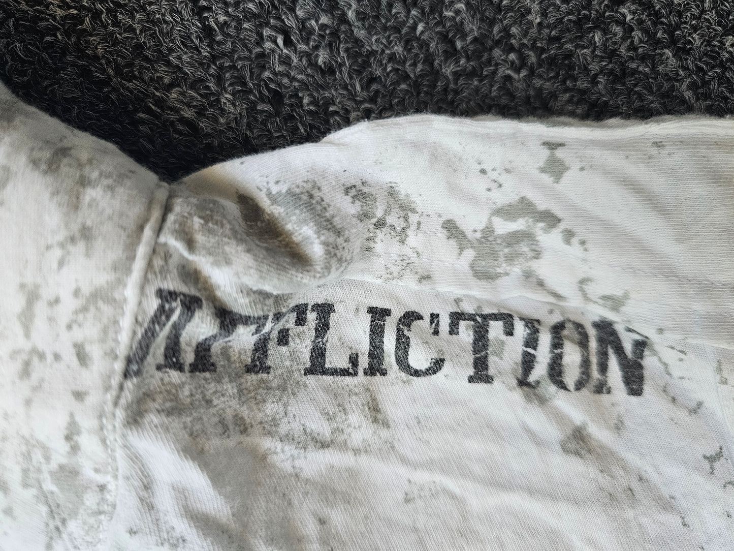 Affliction Y2K Collared & Distressed Tee (XL)