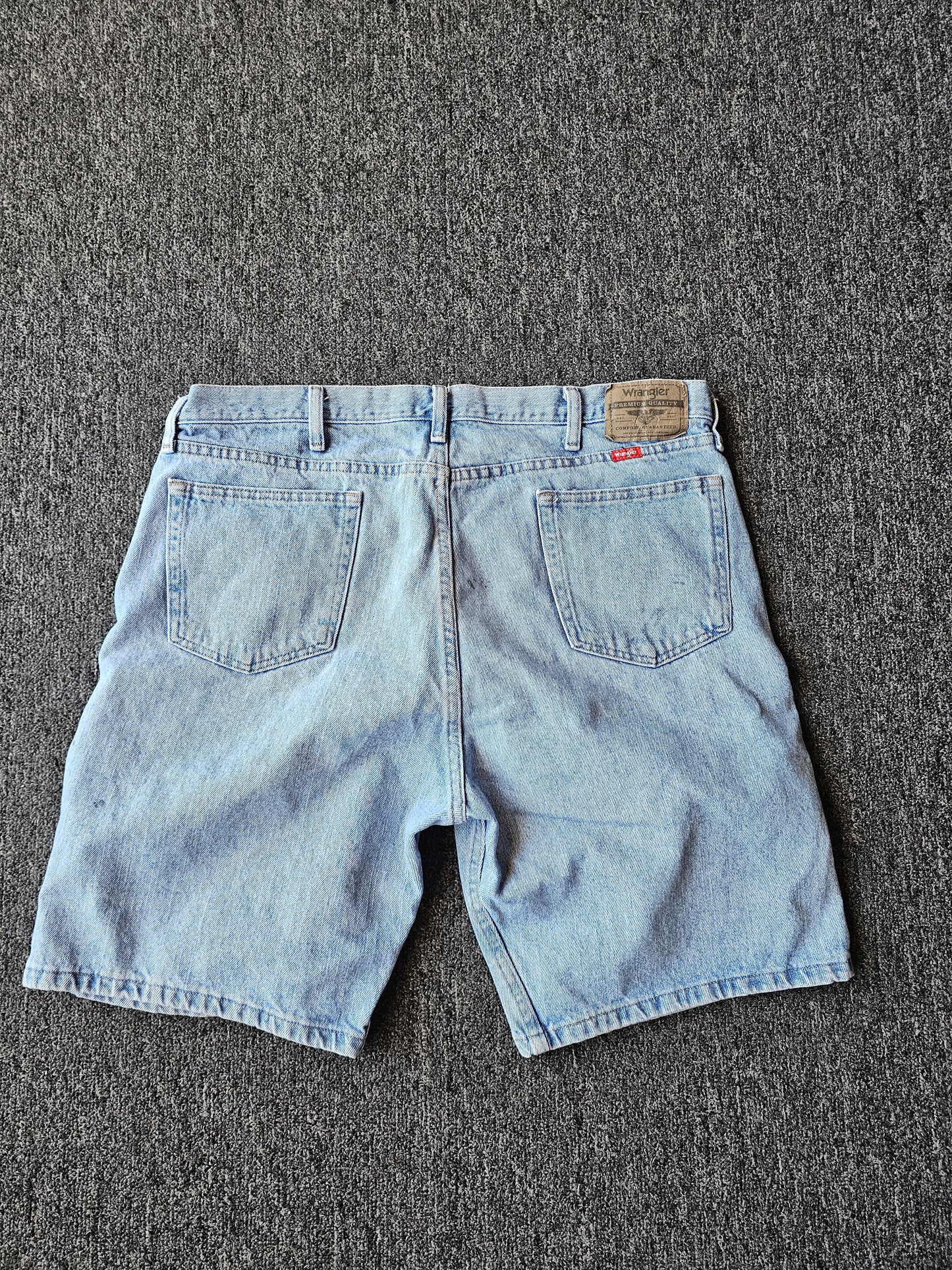 Wrangler Denim Faded Jorts (38)