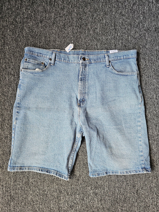 Wrangler Relaxed Fit Denim Jorts (42)