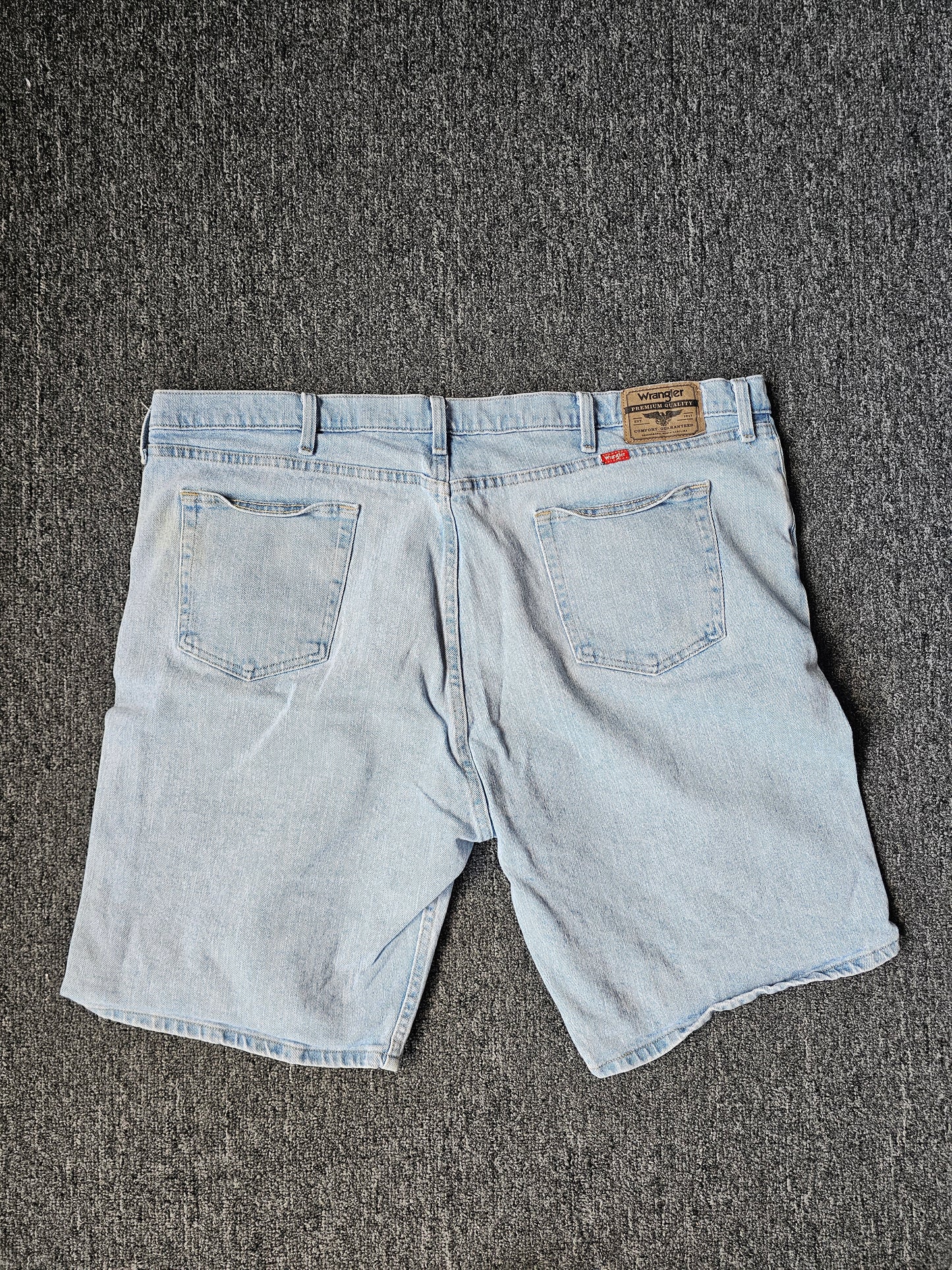 Wrangler Relaxed Fit Denim Jorts (44)