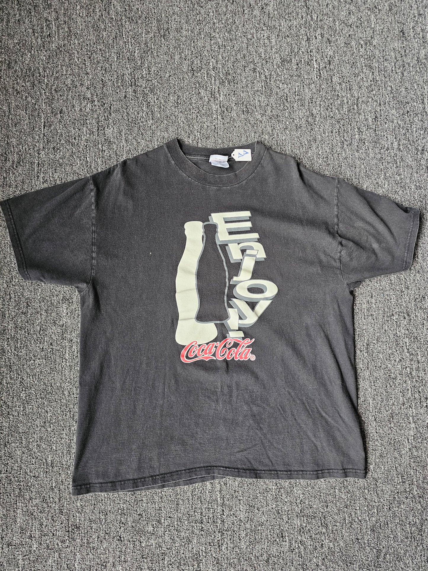 Enjoy Coke A Cola 2000s Tee (XL)