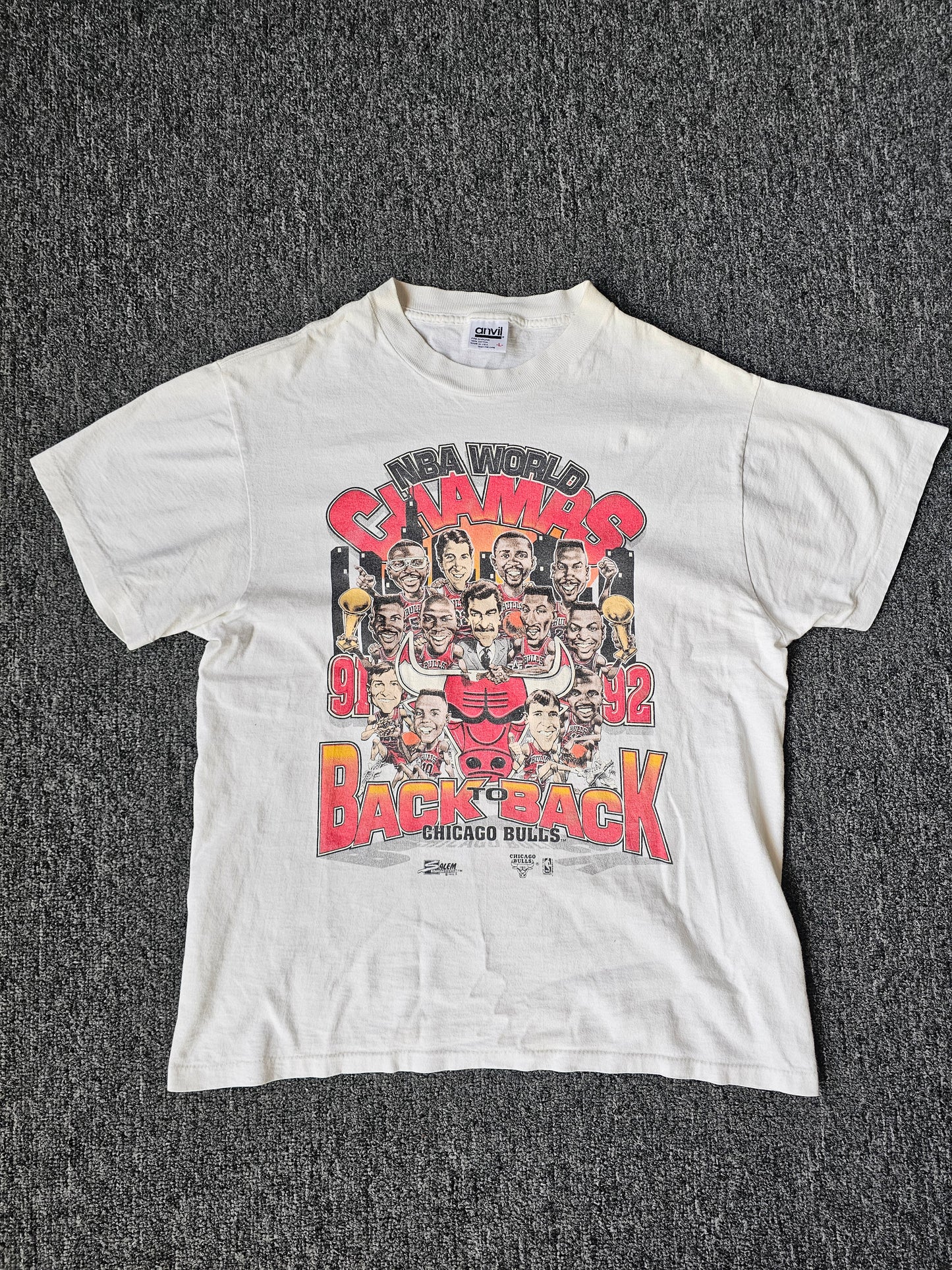 Chicago Bulls Back to Back Champions 1992 Tee (M)