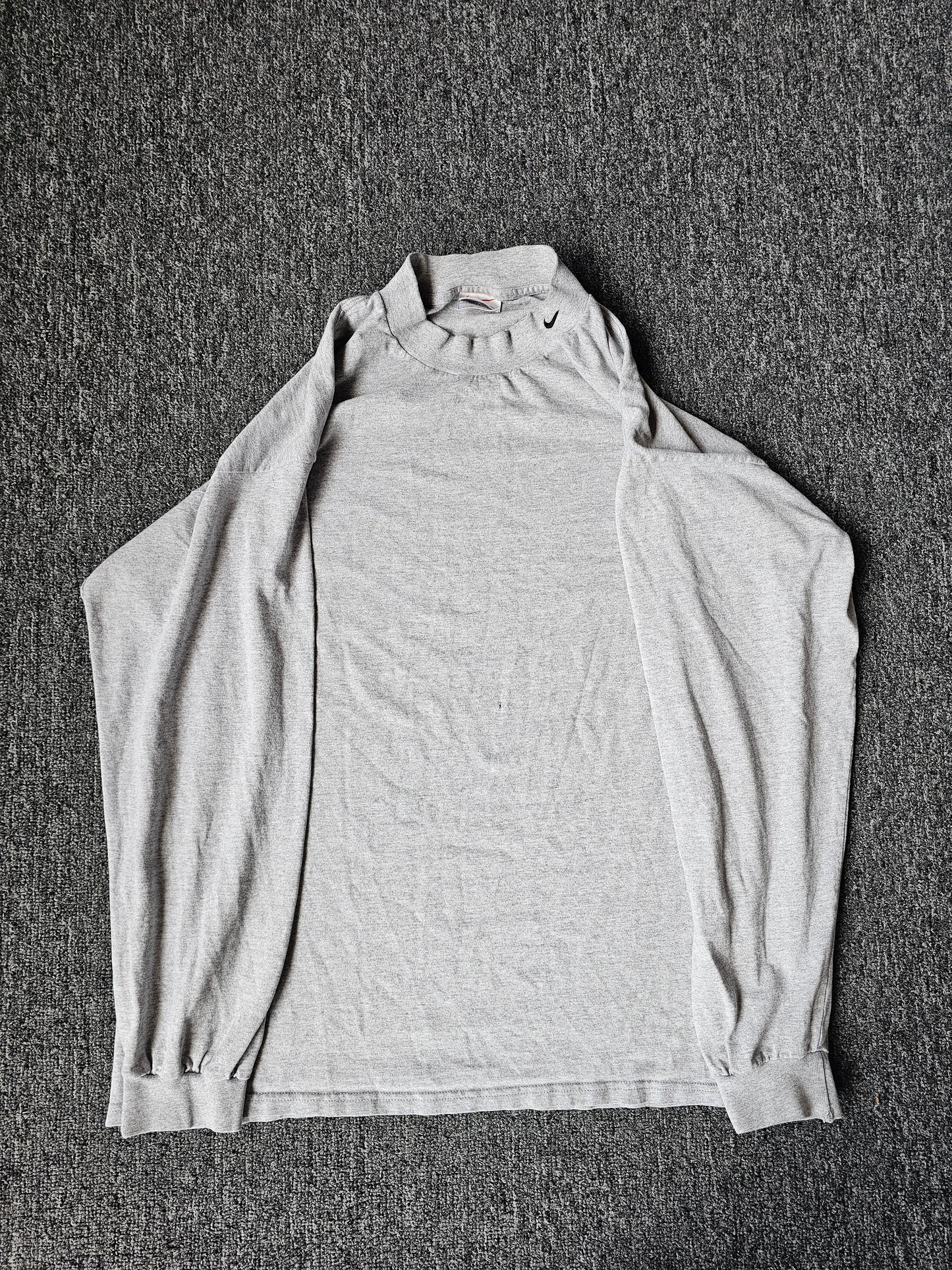 Nike 90s Embroidered Long Sleeve (XL)