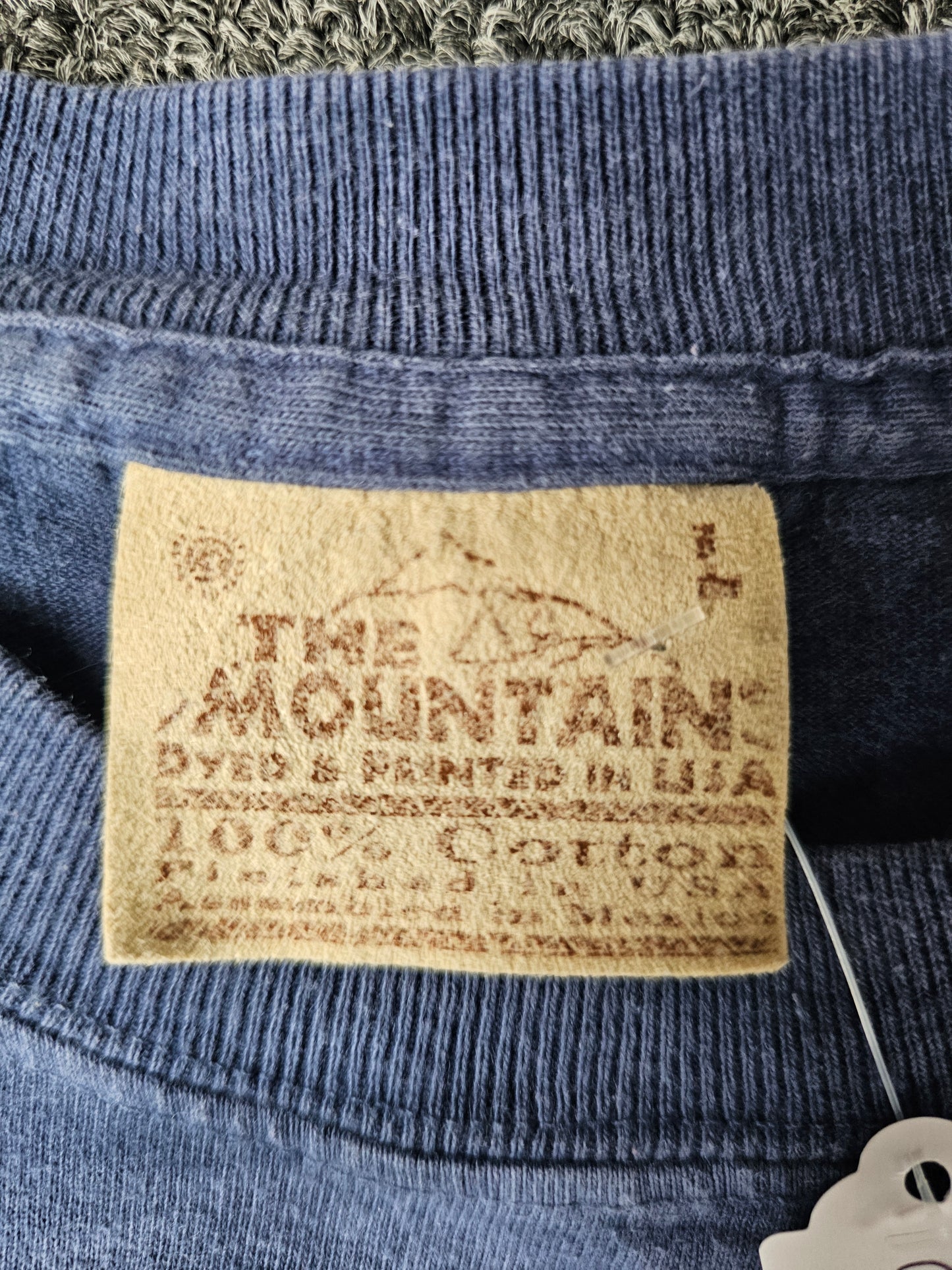 Wolf The Mountain Nature Tee (L)