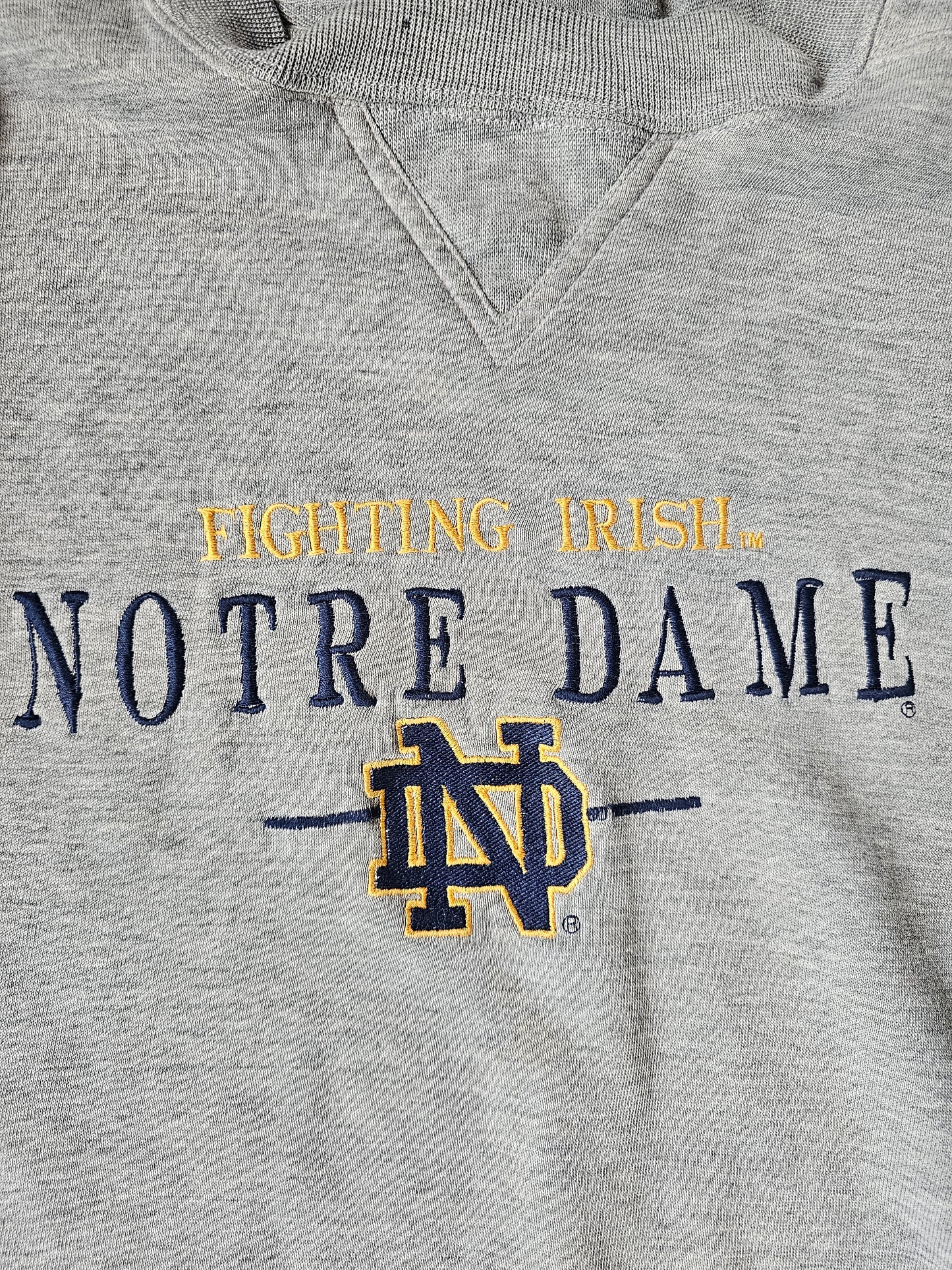 Notre Dame Fighting Irish Embroidered Crew (M)