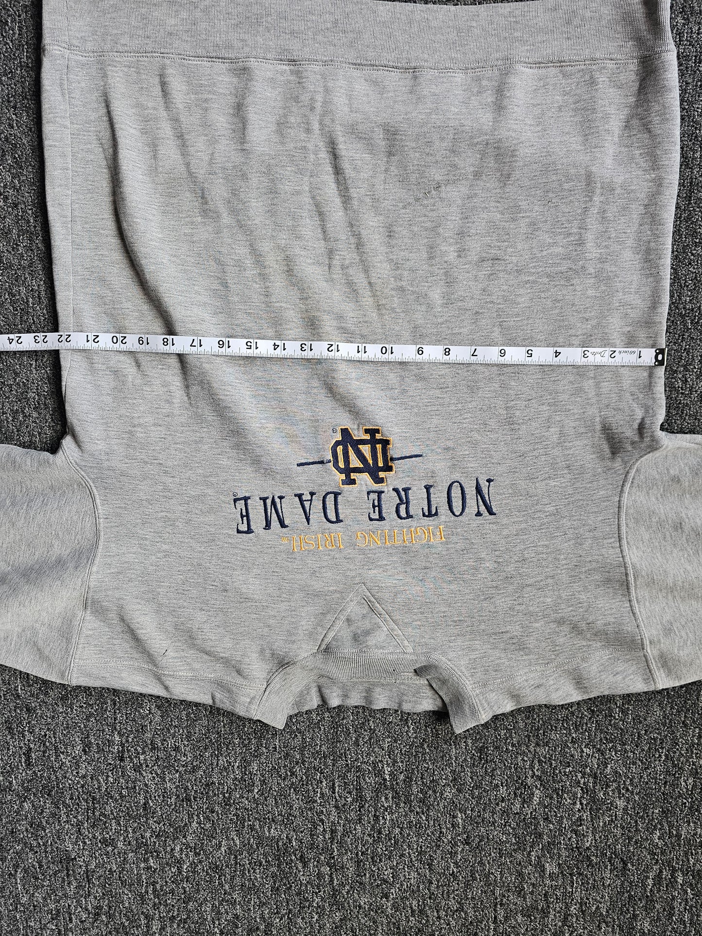 Notre Dame Fighting Irish Embroidered Crew (M)