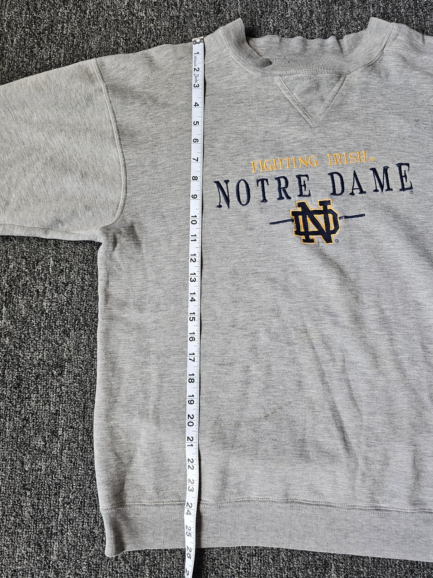 Notre Dame Fighting Irish Embroidered Crew (M)