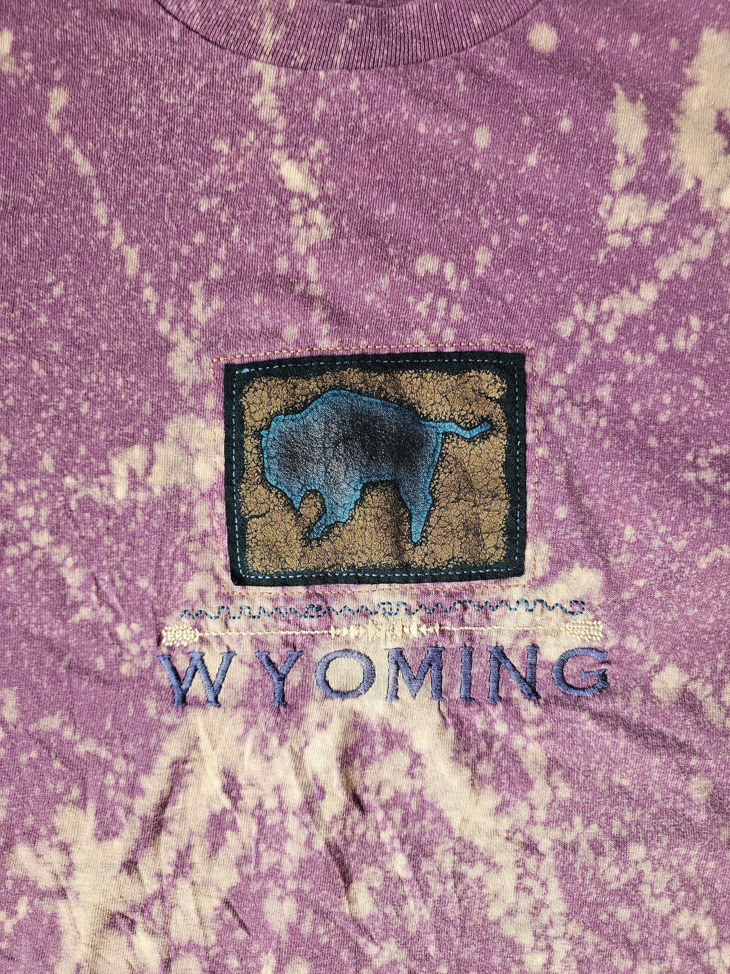 Wyoming Embroidered Tie Dye Nature Tee (L)