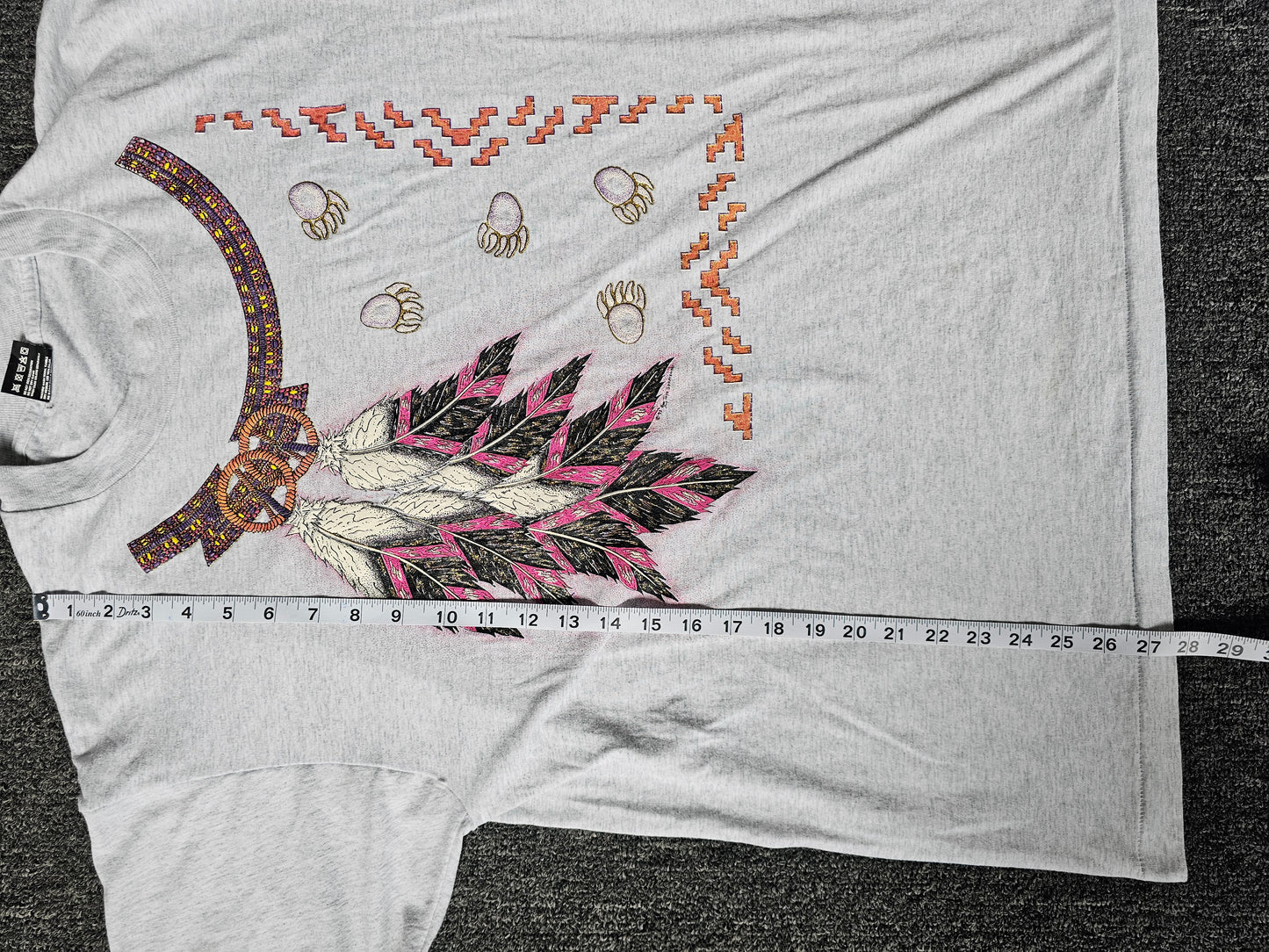 Native American 90s Embroidered Nature Tee (XL)