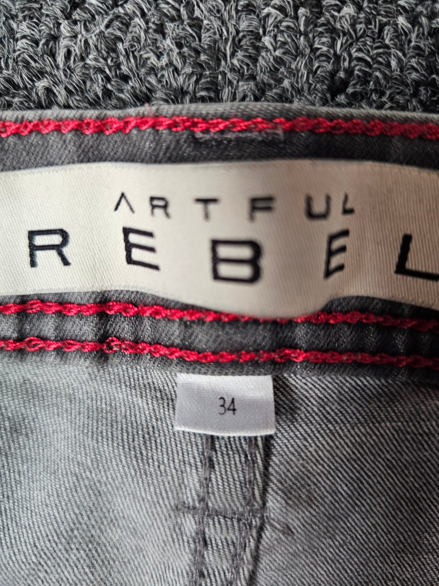 Artful Rebel Faded Jorts (34)