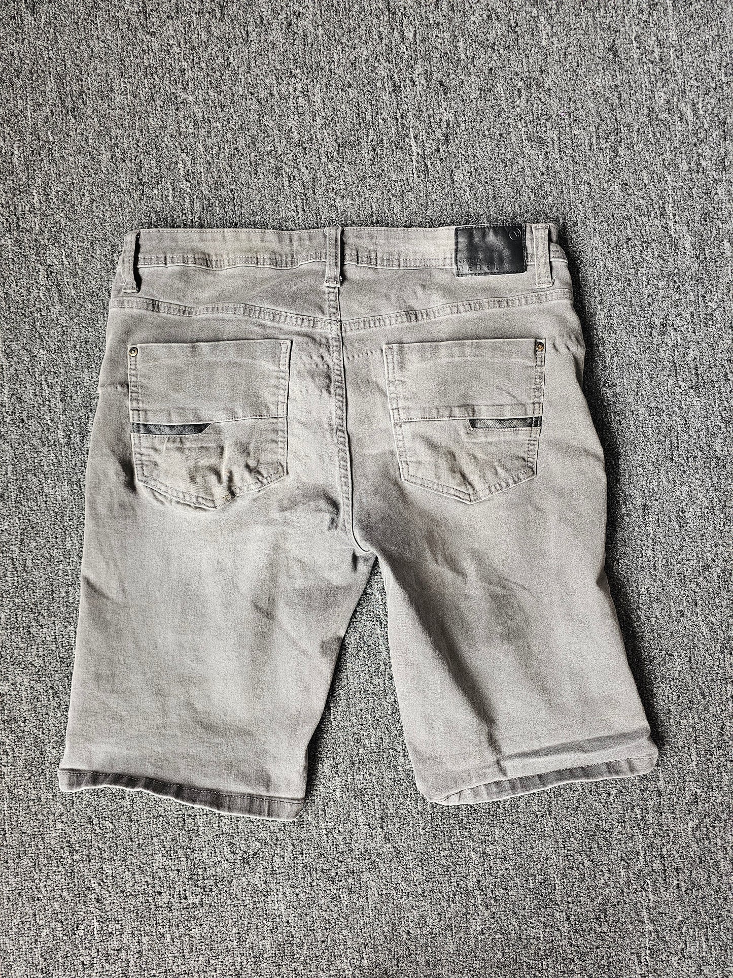 Artful Rebel Faded Jorts (34)