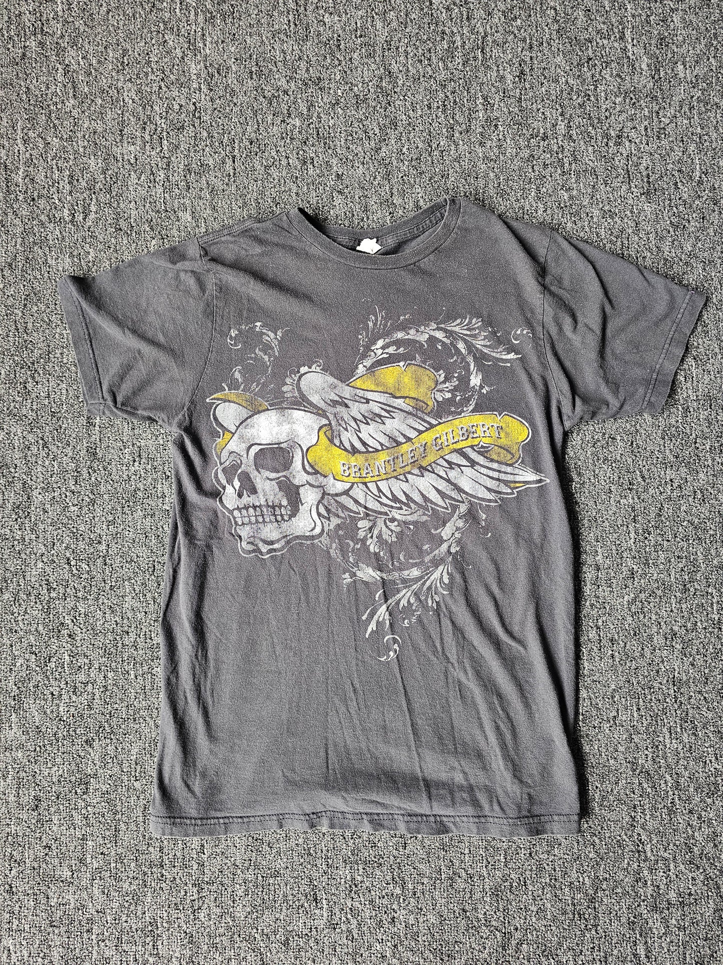 Brantley Gilbert Skull & Wings Y2K Band Tee (M)